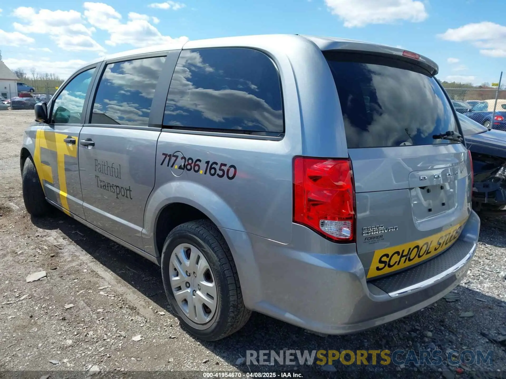 3 fotografías del automóvil dañado 2C4RDGBG4KR685000 DODGE GRAND CARAVAN 2019