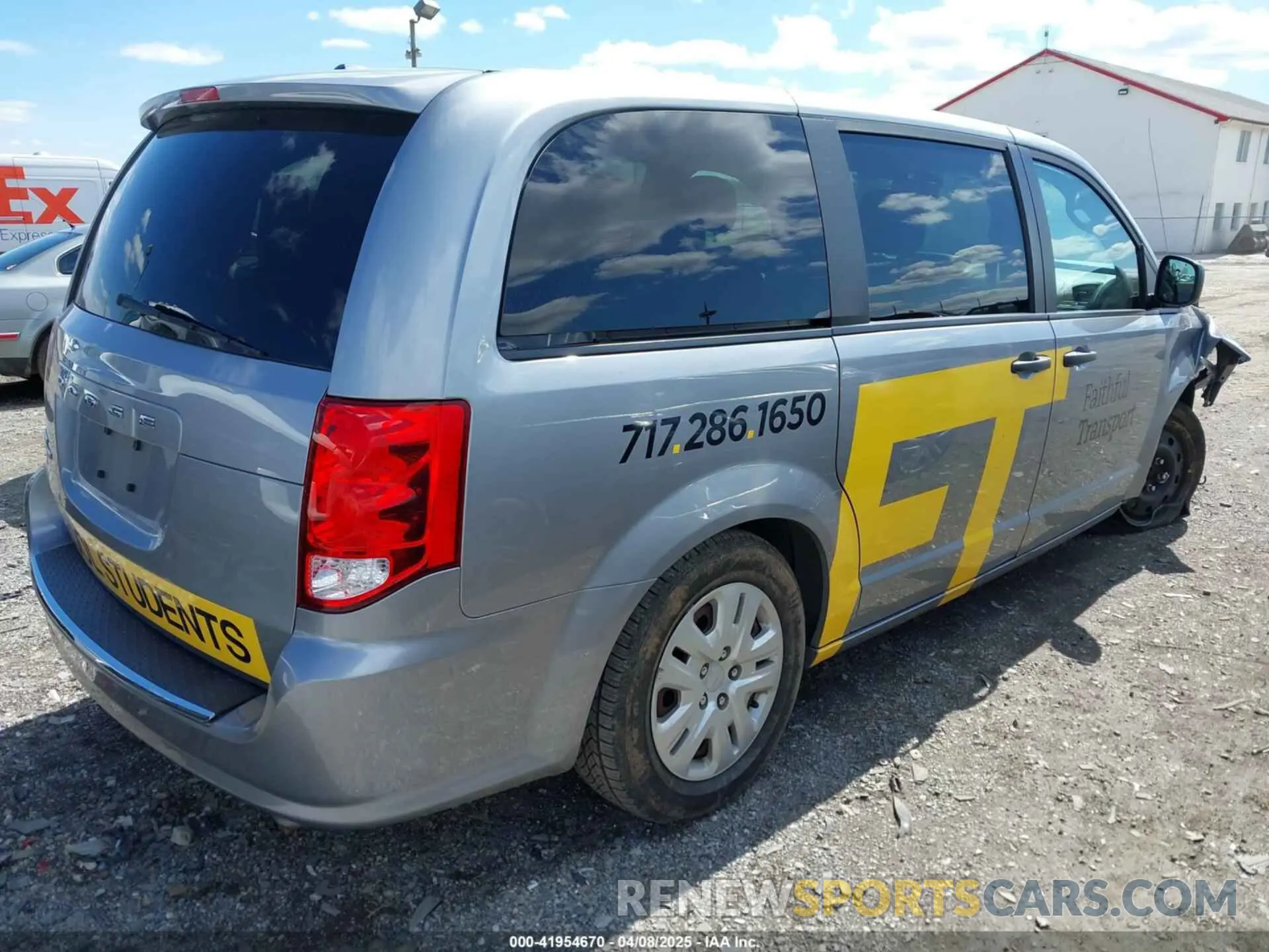 4 fotografías del automóvil dañado 2C4RDGBG4KR685000 DODGE GRAND CARAVAN 2019