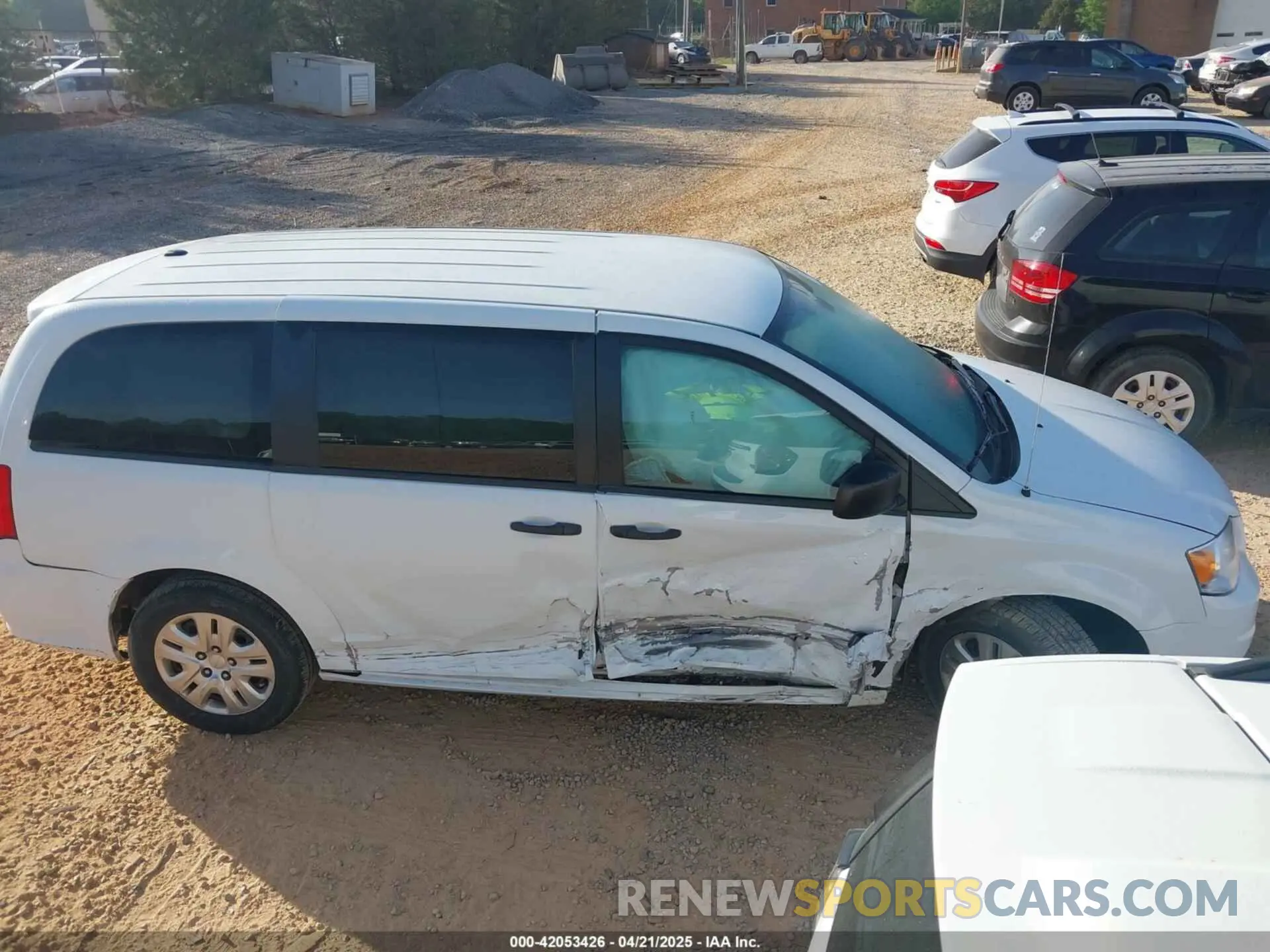 13 fotografías del automóvil dañado 2C4RDGBG4KR729173 DODGE GRAND CARAVAN 2019