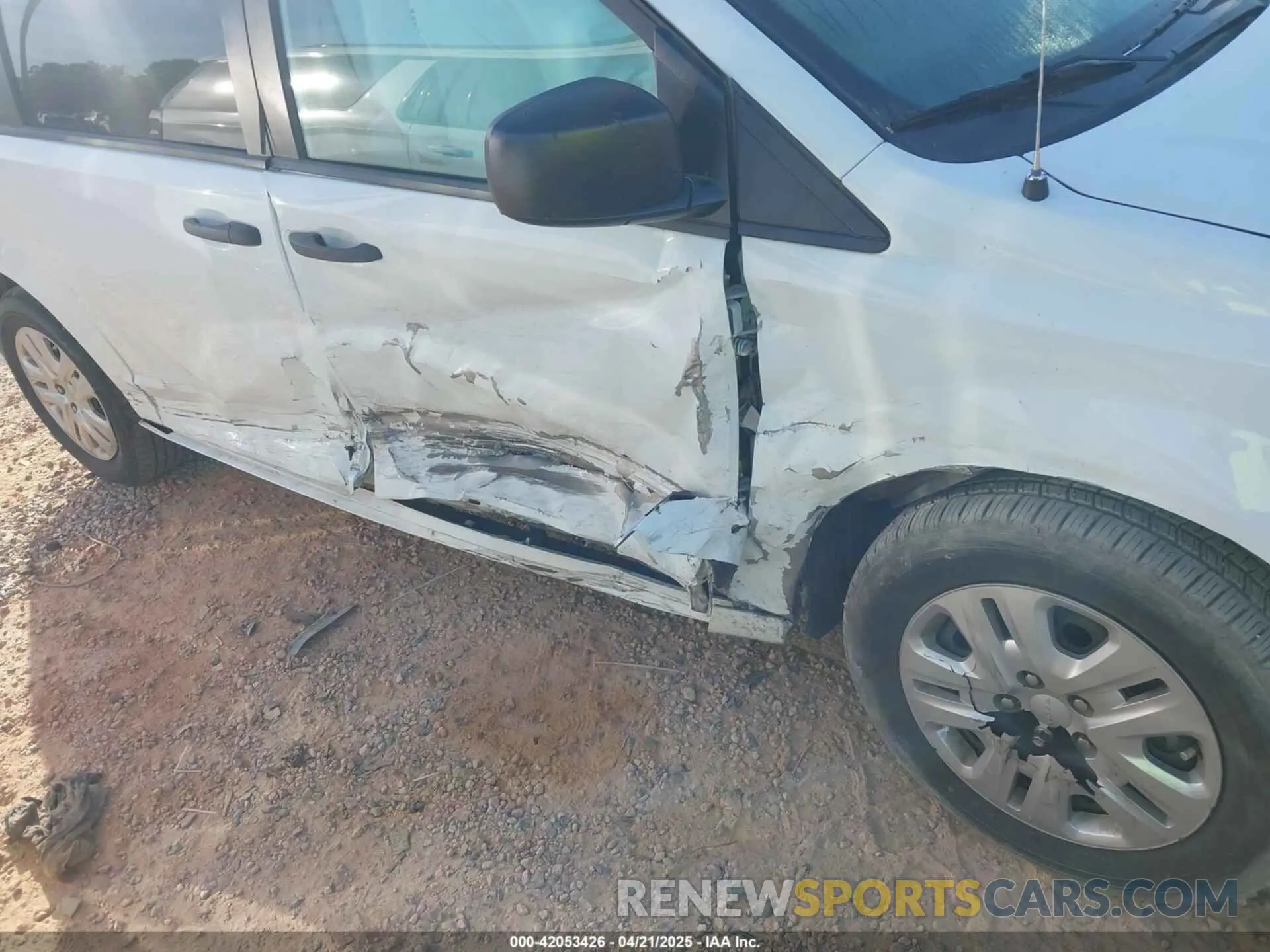 6 fotografías del automóvil dañado 2C4RDGBG4KR729173 DODGE GRAND CARAVAN 2019