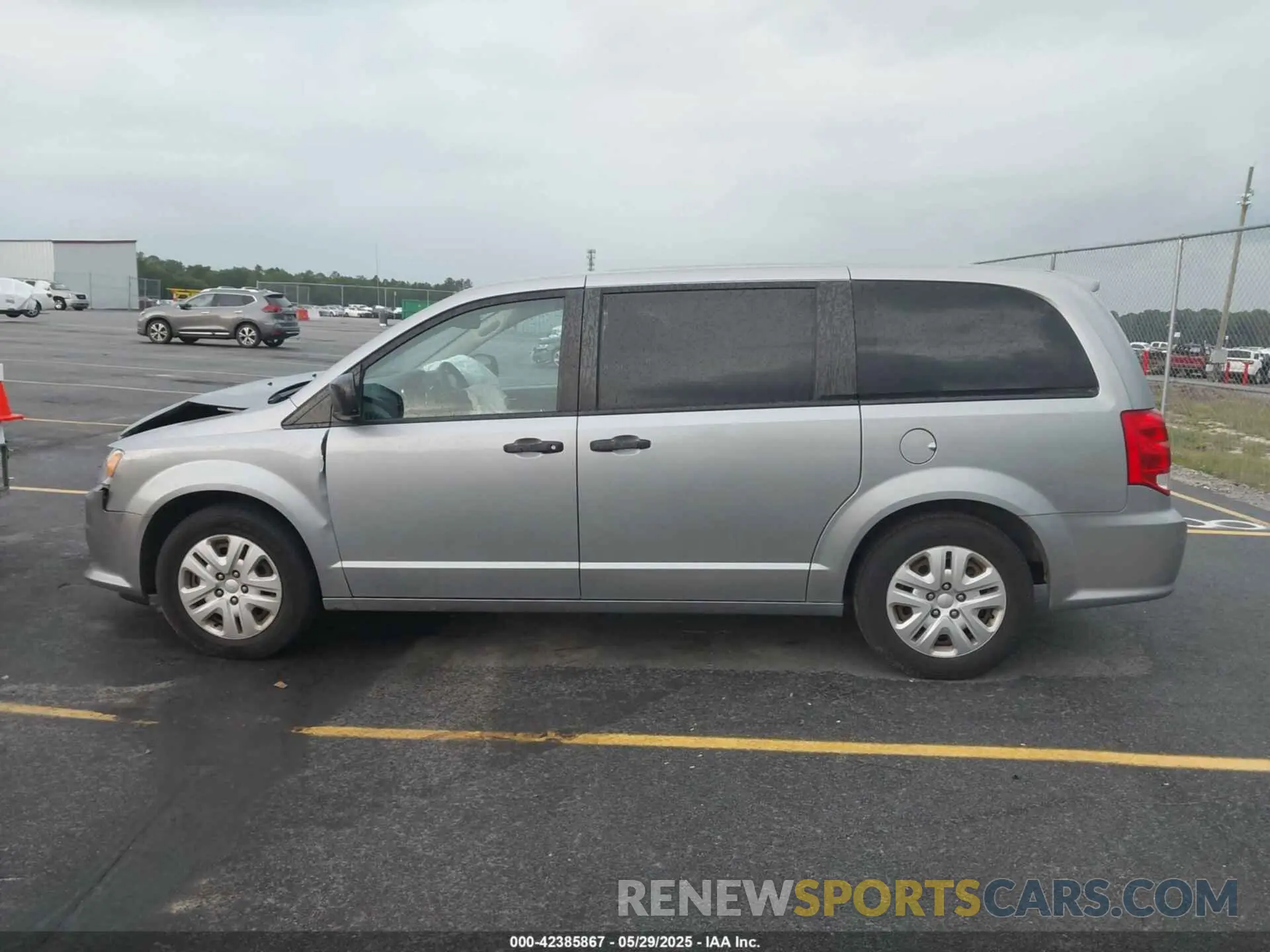 14 fotografías del automóvil dañado 2C4RDGBG4KR786358 DODGE GRAND CARAVAN 2019