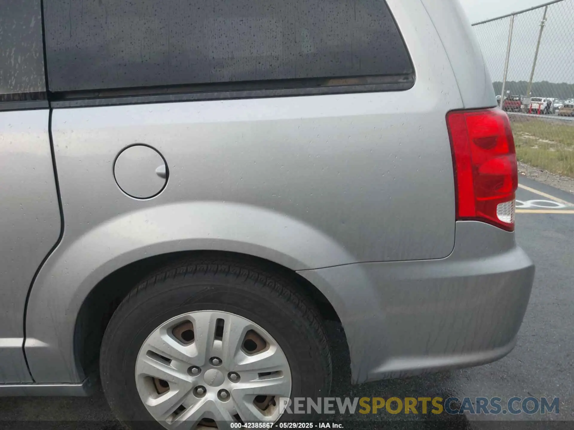 18 fotografías del automóvil dañado 2C4RDGBG4KR786358 DODGE GRAND CARAVAN 2019
