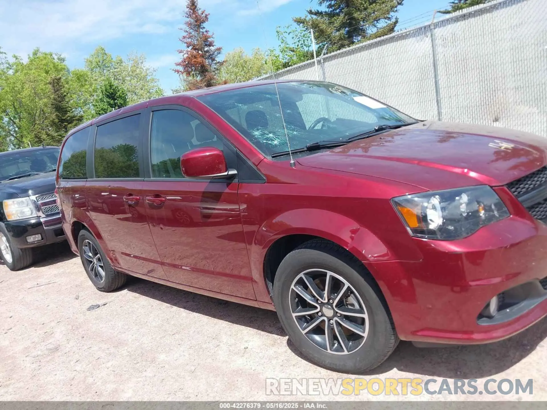 13 fotografías del automóvil dañado 2C4RDGBG6KR596576 DODGE GRAND CARAVAN 2019