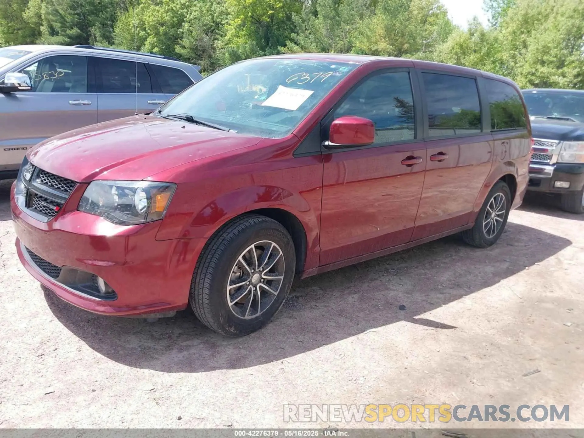 2 fotografías del automóvil dañado 2C4RDGBG6KR596576 DODGE GRAND CARAVAN 2019