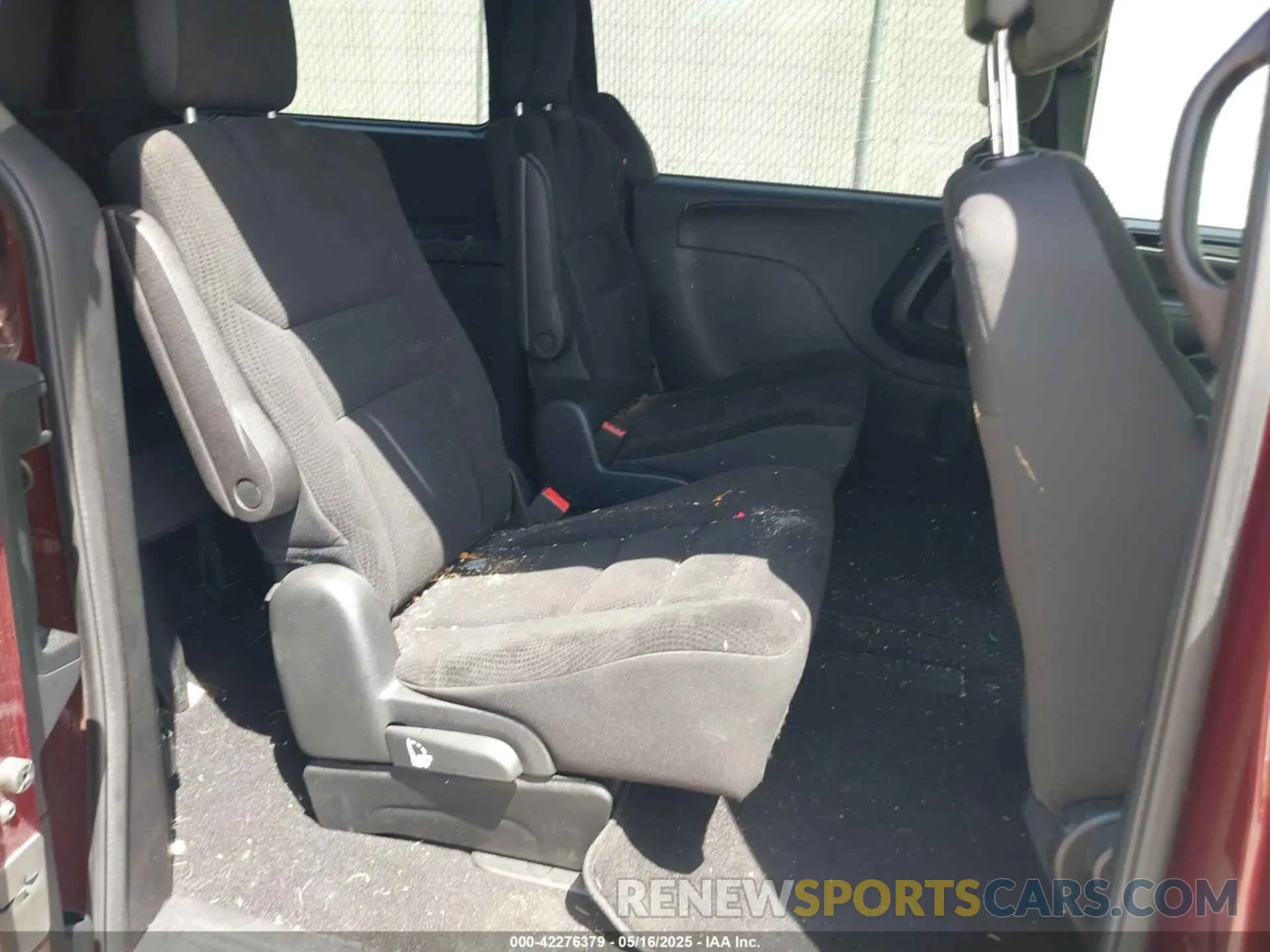 8 fotografías del automóvil dañado 2C4RDGBG6KR596576 DODGE GRAND CARAVAN 2019