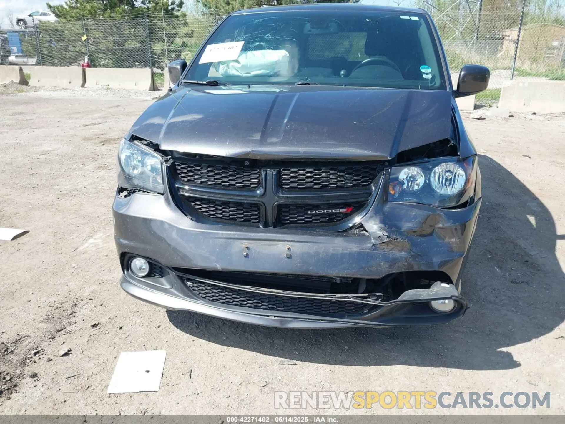 6 fotografías del automóvil dañado 2C4RDGBG6KR596593 DODGE GRAND CARAVAN 2019