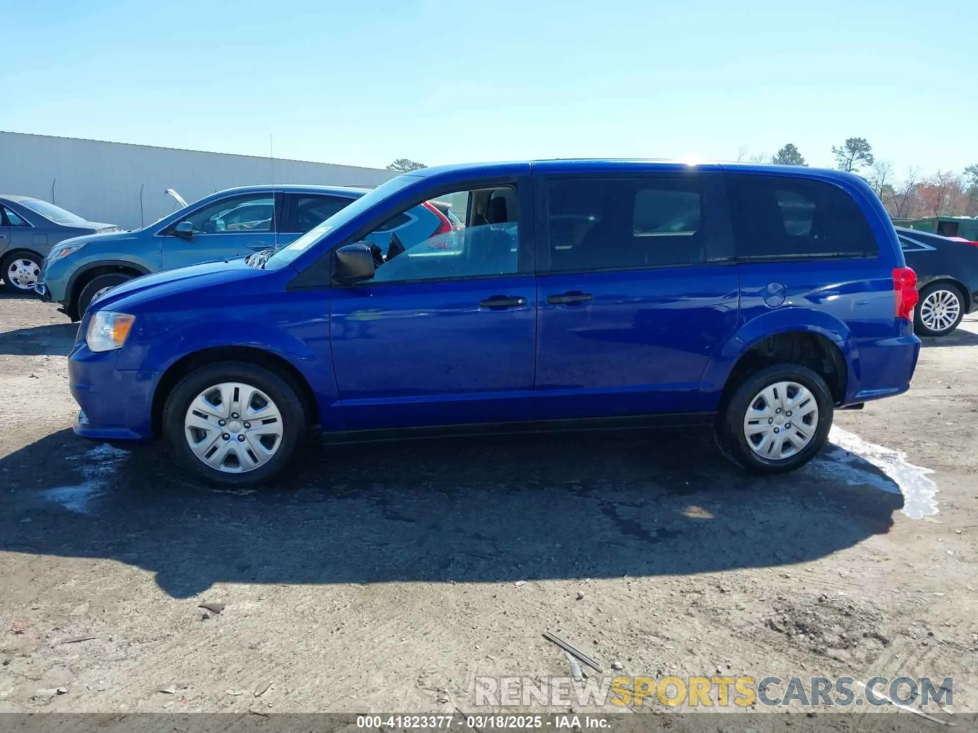 14 fotografías del automóvil dañado 2C4RDGBG7KR596327 DODGE GRAND CARAVAN 2019