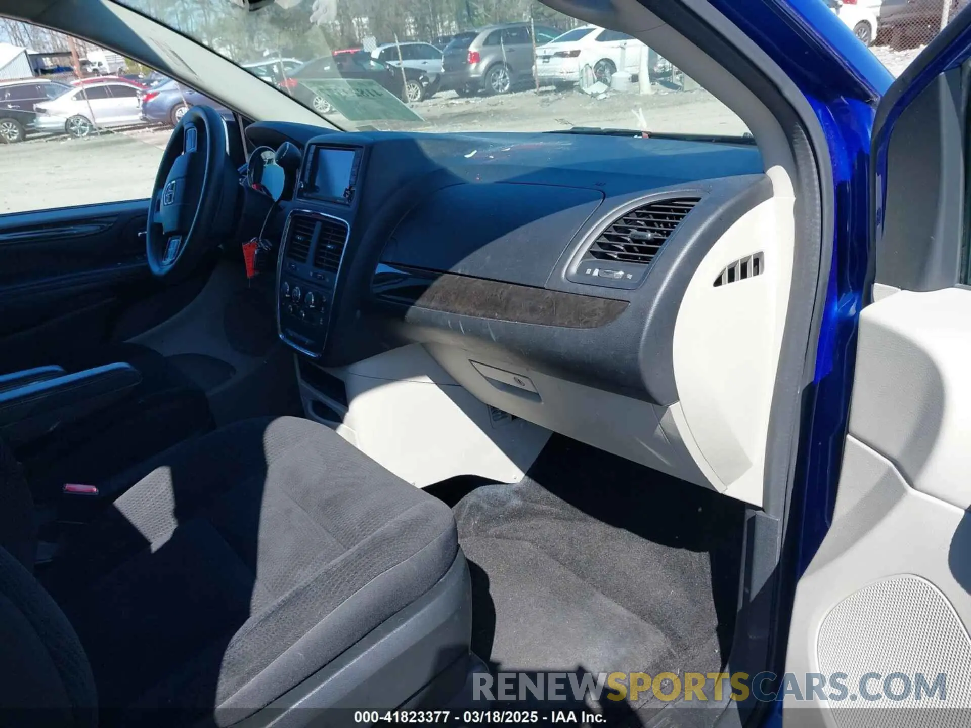 5 fotografías del automóvil dañado 2C4RDGBG7KR596327 DODGE GRAND CARAVAN 2019