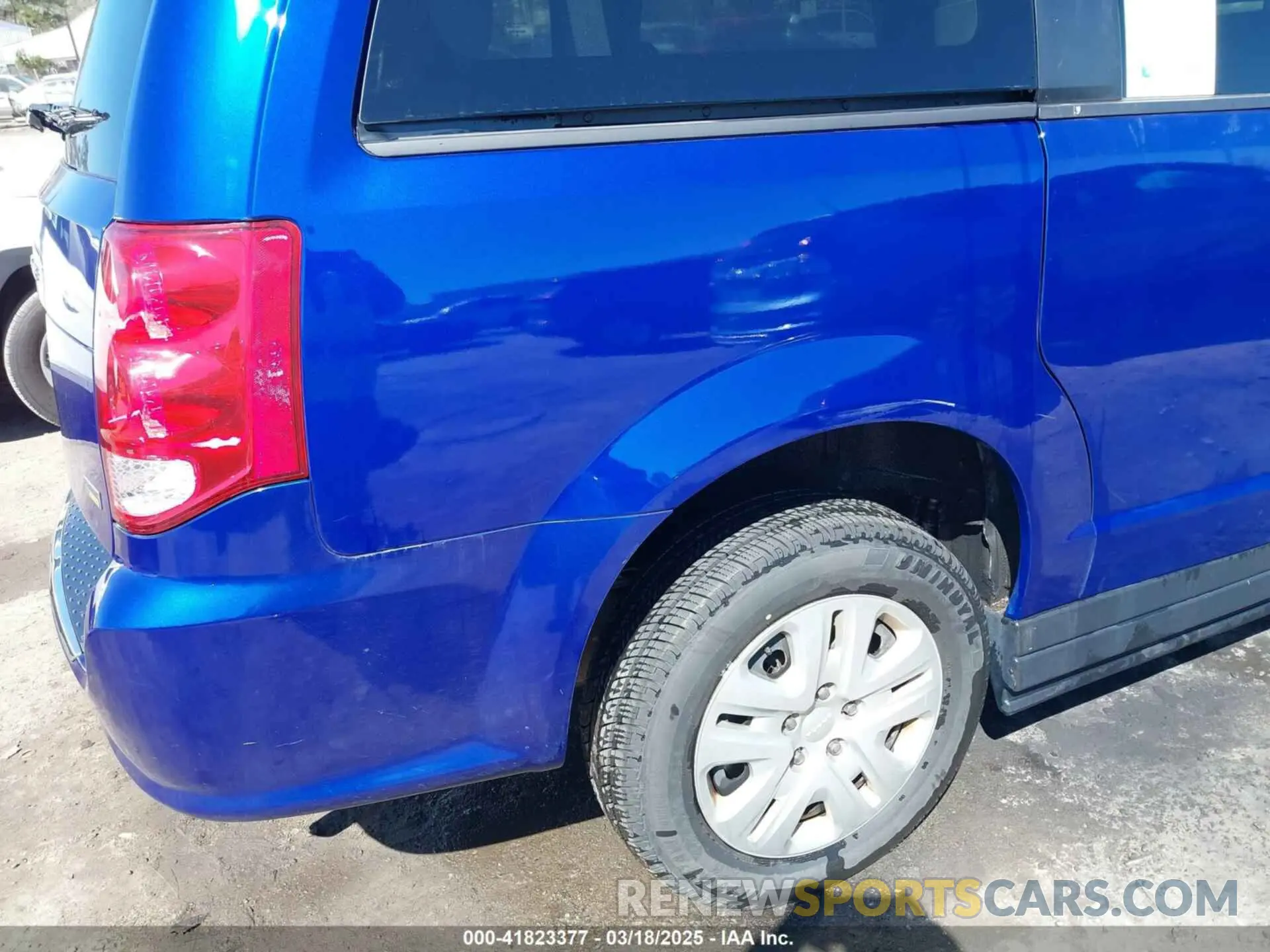 6 fotografías del automóvil dañado 2C4RDGBG7KR596327 DODGE GRAND CARAVAN 2019