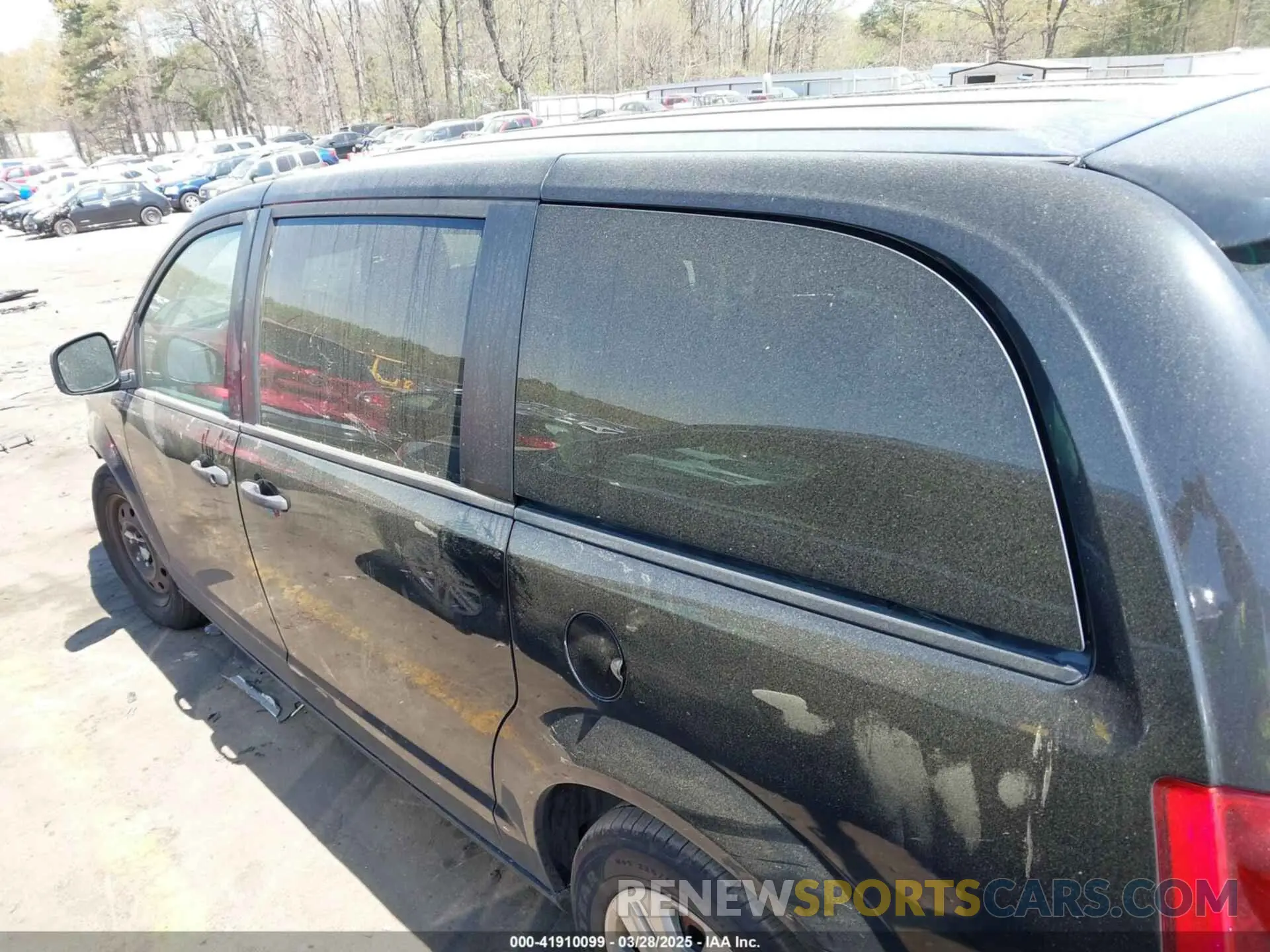 14 fotografías del automóvil dañado 2C4RDGBG7KR614258 DODGE GRAND CARAVAN 2019