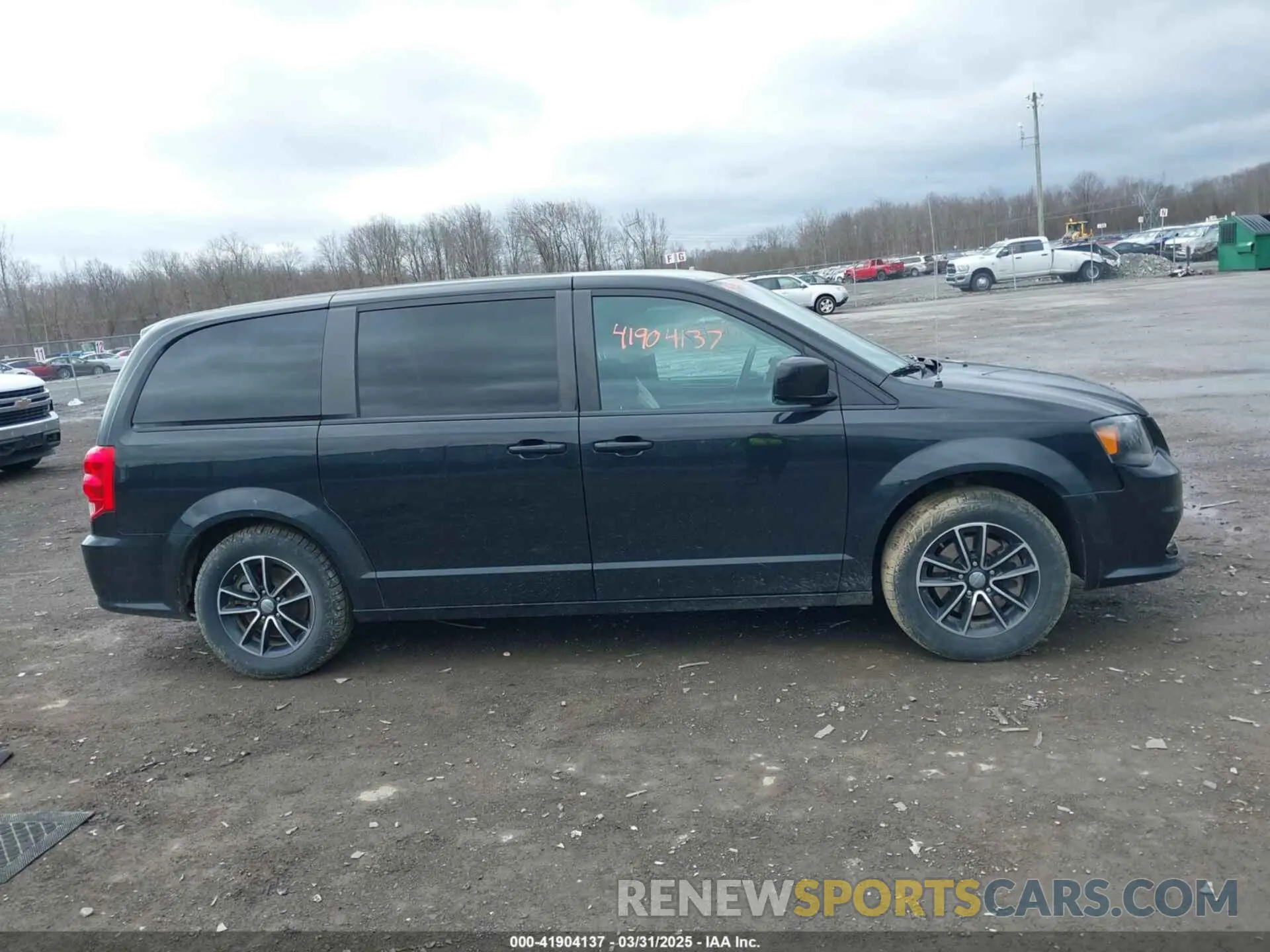 13 fotografías del automóvil dañado 2C4RDGBG8KR524598 DODGE GRAND CARAVAN 2019
