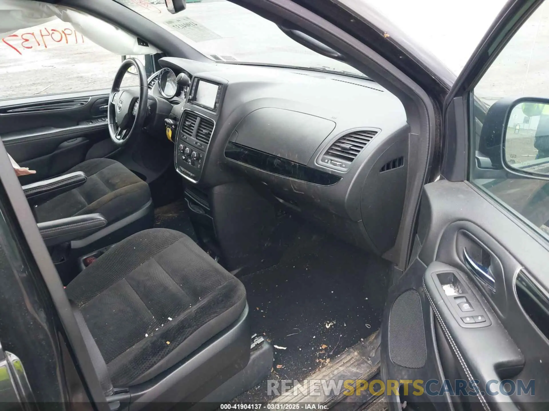 5 fotografías del automóvil dañado 2C4RDGBG8KR524598 DODGE GRAND CARAVAN 2019