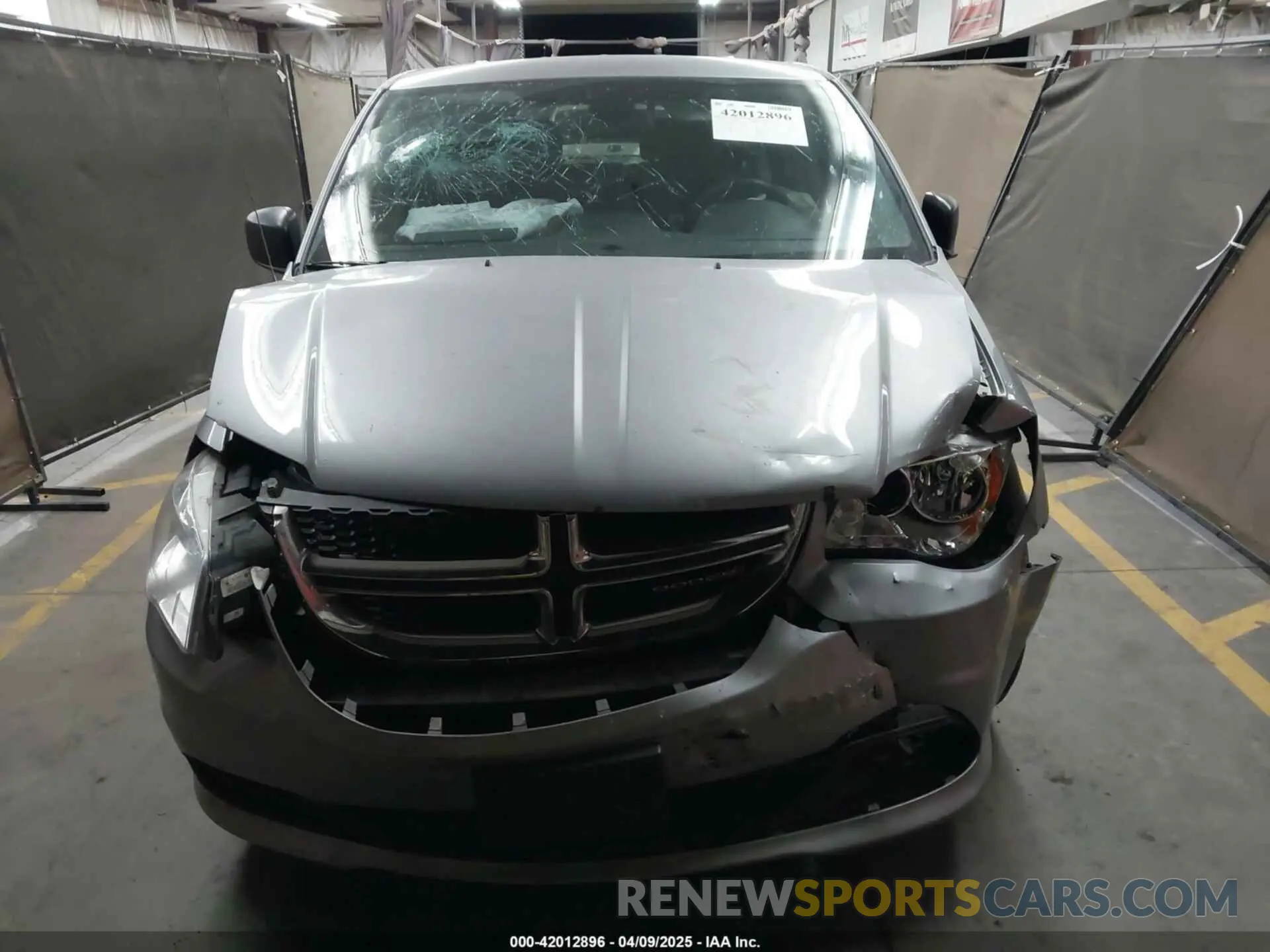 12 fotografías del automóvil dañado 2C4RDGBG8KR539229 DODGE GRAND CARAVAN 2019