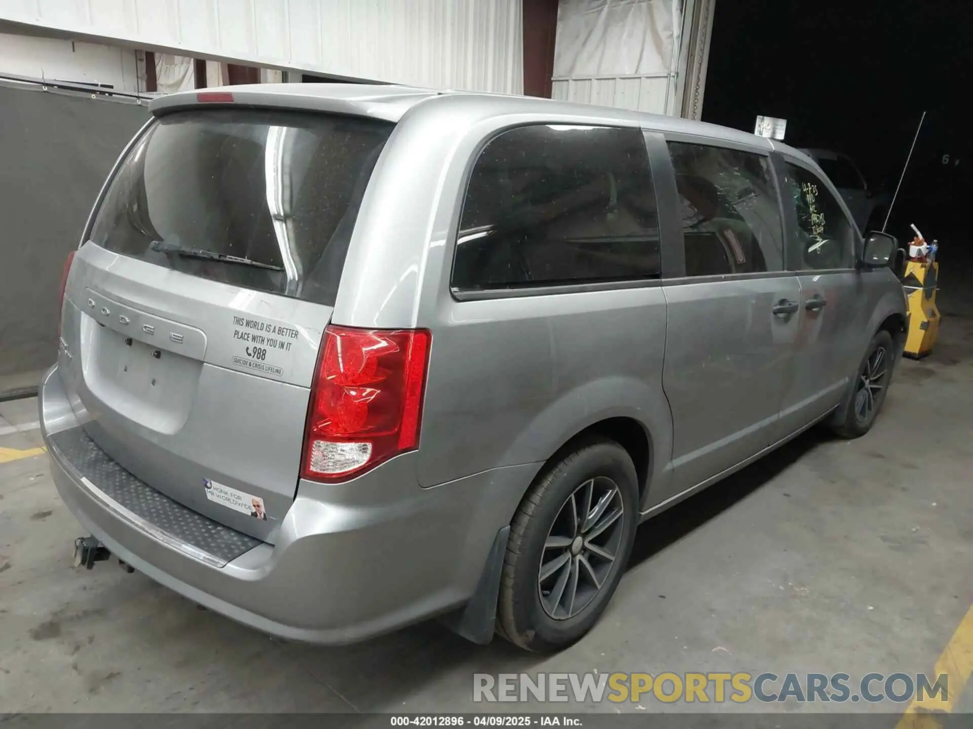 4 fotografías del automóvil dañado 2C4RDGBG8KR539229 DODGE GRAND CARAVAN 2019
