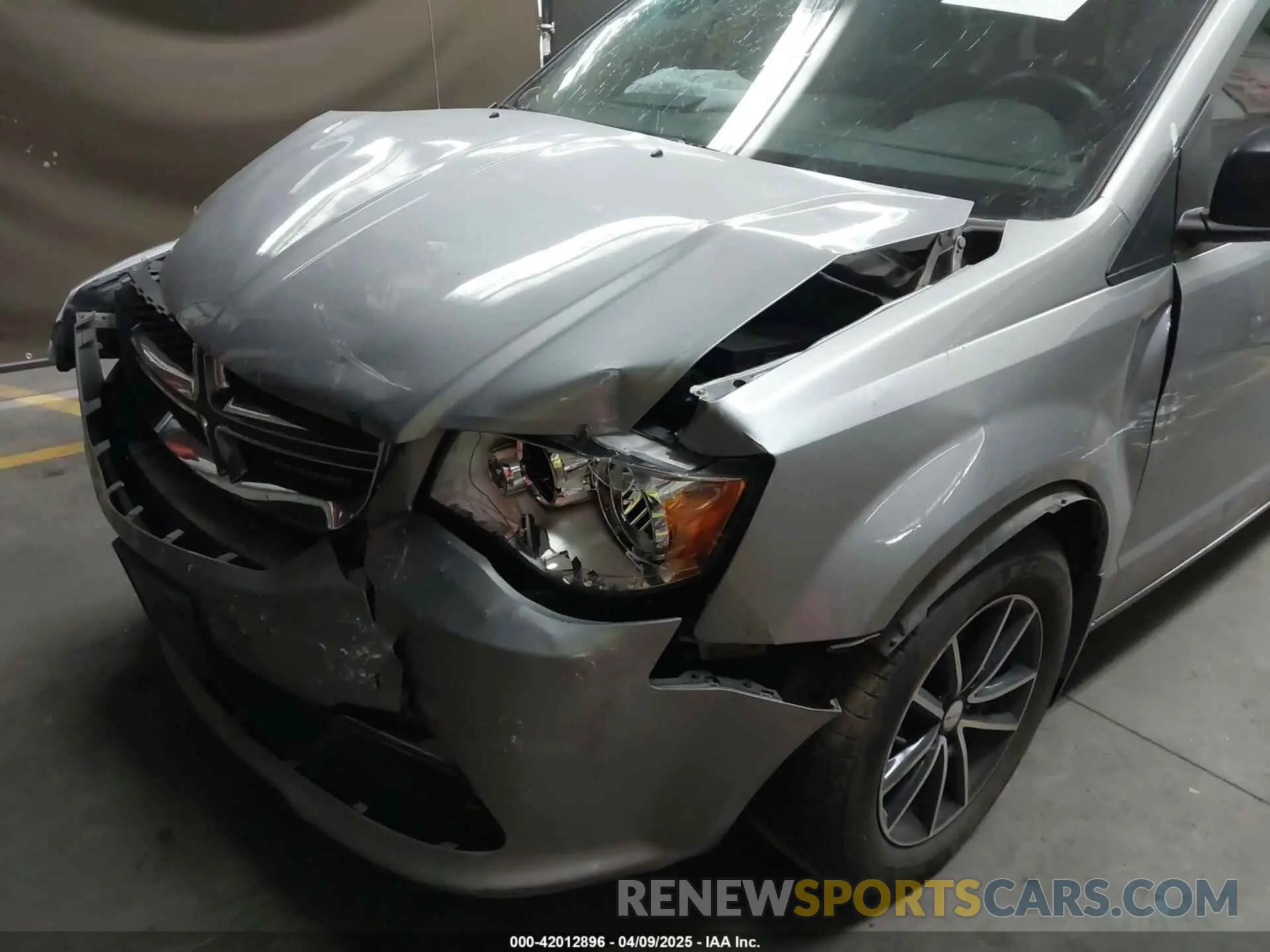 6 fotografías del automóvil dañado 2C4RDGBG8KR539229 DODGE GRAND CARAVAN 2019