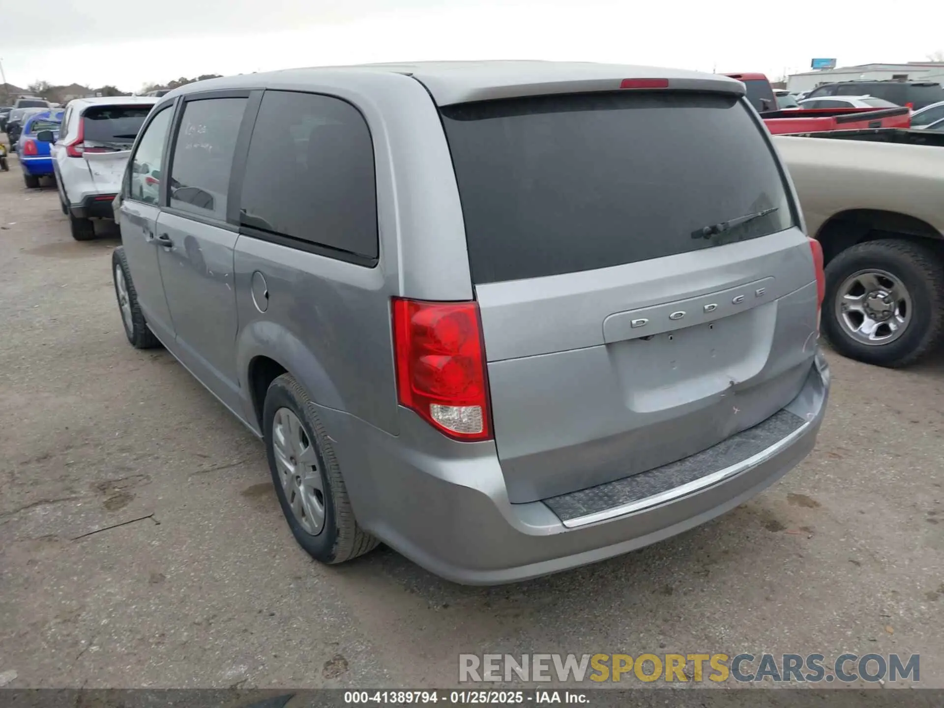 3 fotografías del automóvil dañado 2C4RDGBG8KR581187 DODGE GRAND CARAVAN 2019