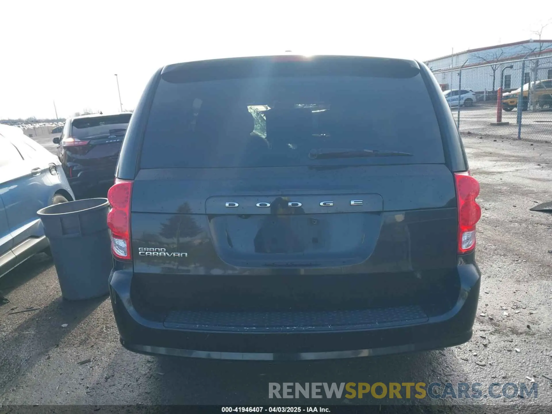 15 fotografías del automóvil dañado 2C4RDGBGXKR528085 DODGE GRAND CARAVAN 2019