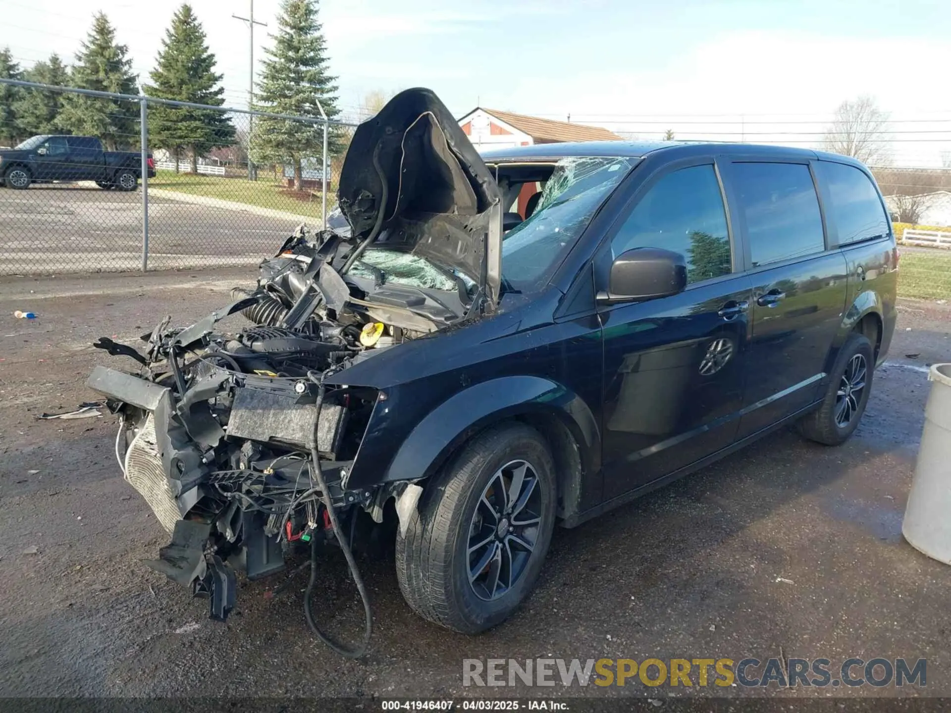 2 fotografías del automóvil dañado 2C4RDGBGXKR528085 DODGE GRAND CARAVAN 2019