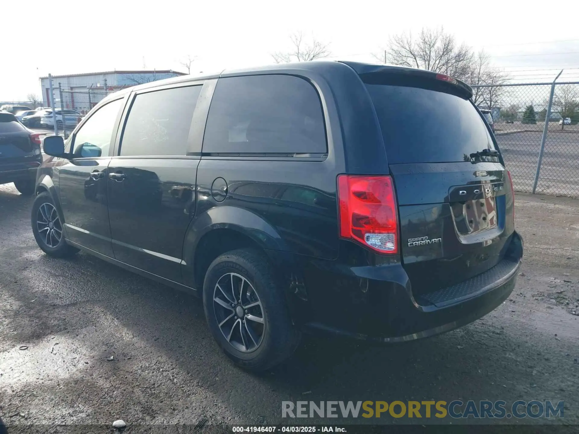 3 fotografías del automóvil dañado 2C4RDGBGXKR528085 DODGE GRAND CARAVAN 2019