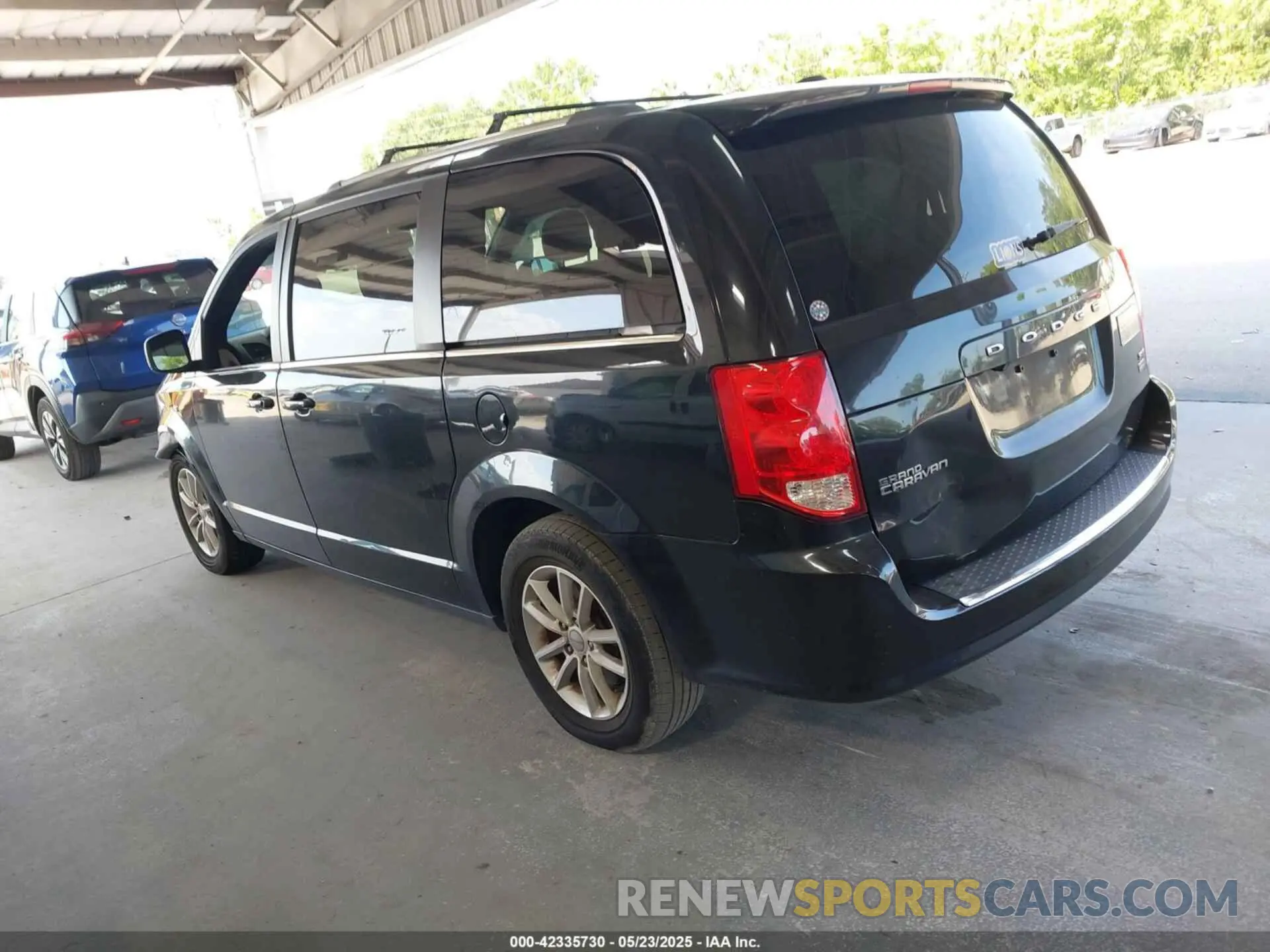 3 fotografías del automóvil dañado 2C4RDGCG0KR755087 DODGE GRAND CARAVAN 2019