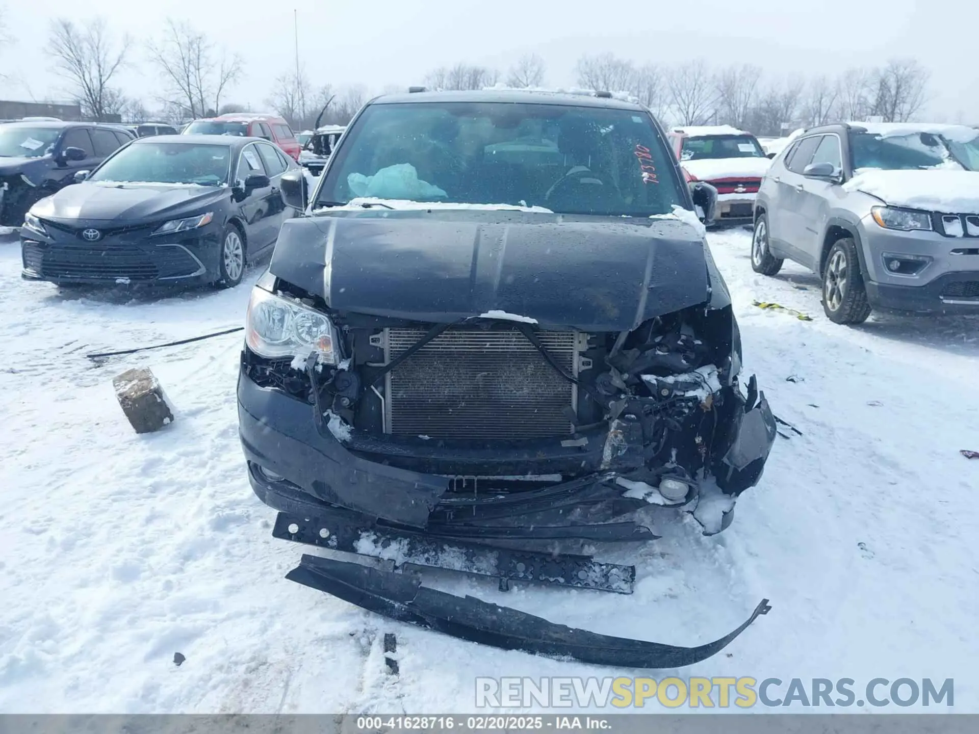 12 fotografías del automóvil dañado 2C4RDGCG0KR783780 DODGE GRAND CARAVAN 2019