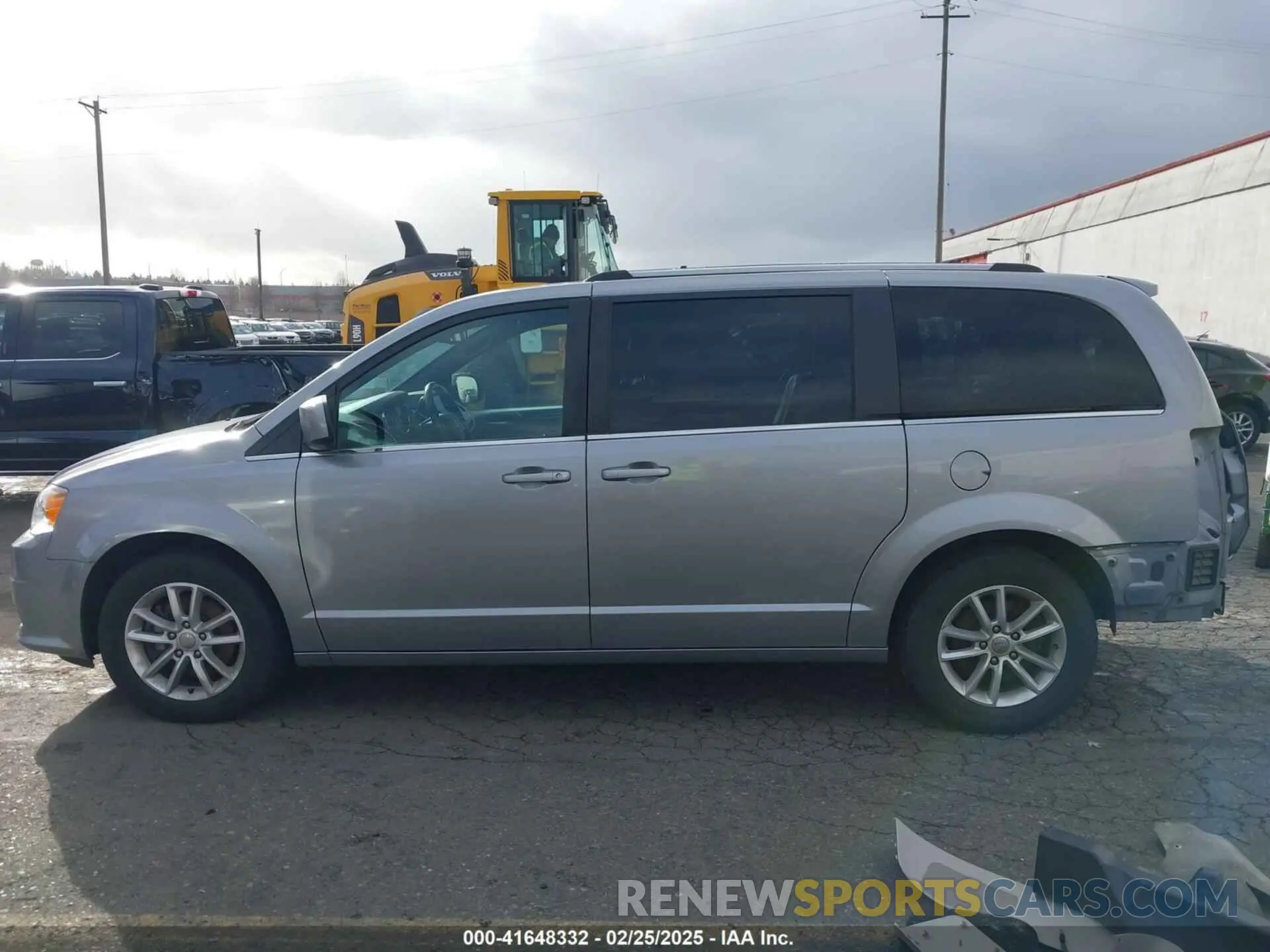 15 fotografías del automóvil dañado 2C4RDGCG0KR786940 DODGE GRAND CARAVAN 2019