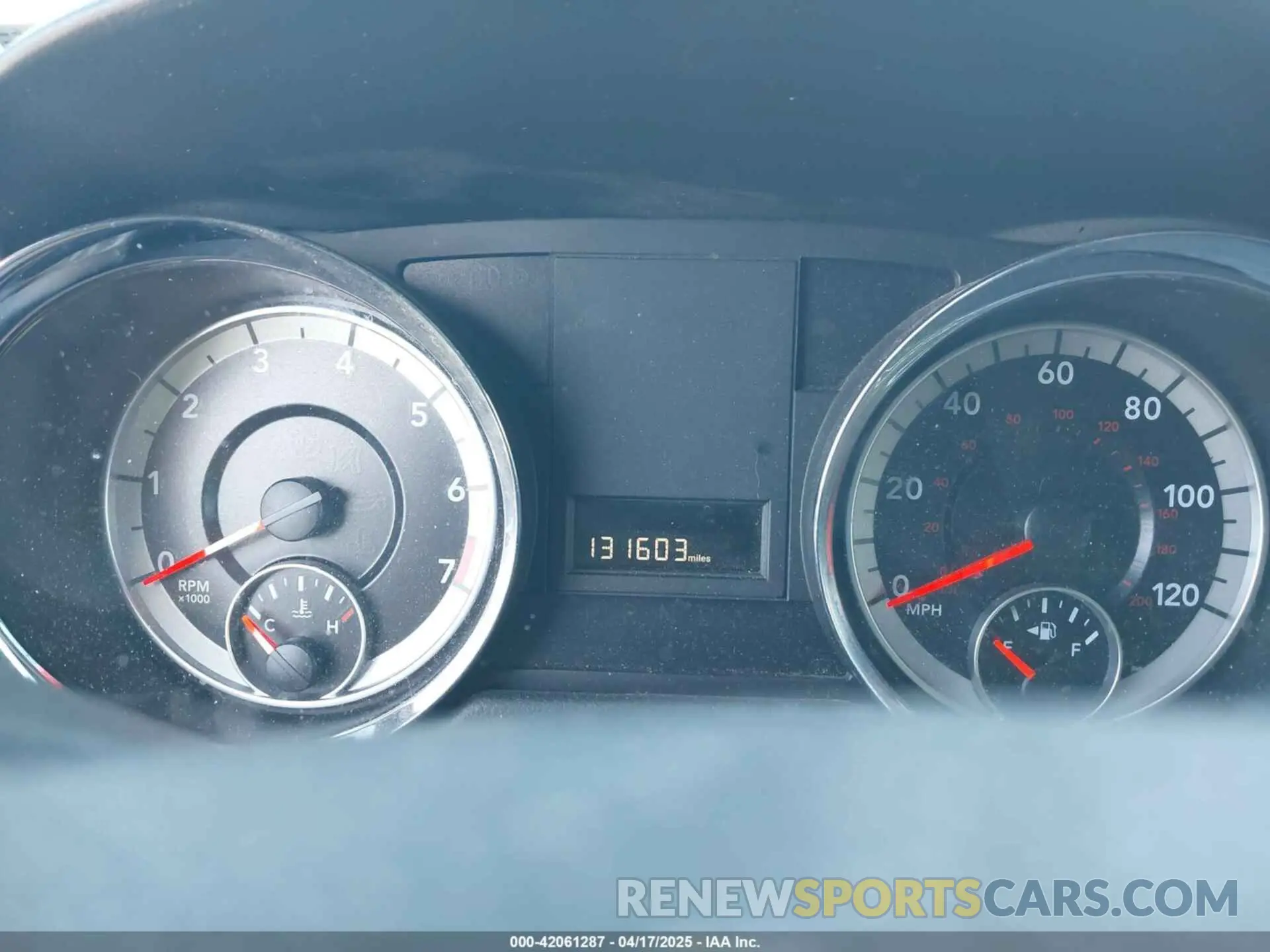 14 fotografías del automóvil dañado 2C4RDGCG1KR545775 DODGE GRAND CARAVAN 2019