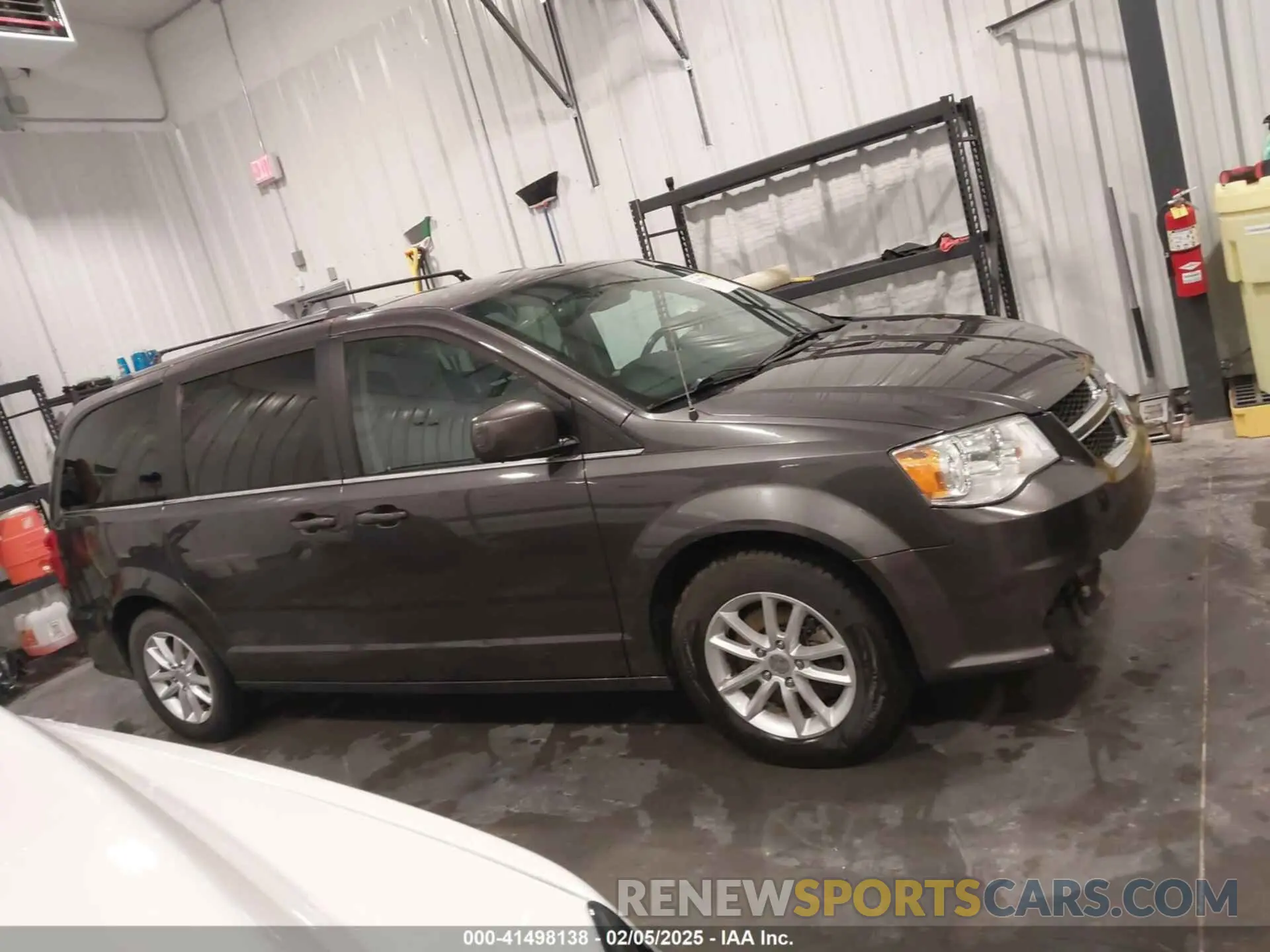 14 fotografías del automóvil dañado 2C4RDGCG1KR647478 DODGE GRAND CARAVAN 2019