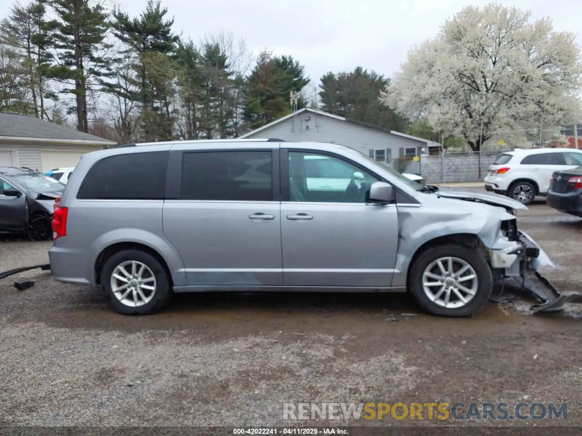 14 fotografías del automóvil dañado 2C4RDGCG1KR672526 DODGE GRAND CARAVAN 2019