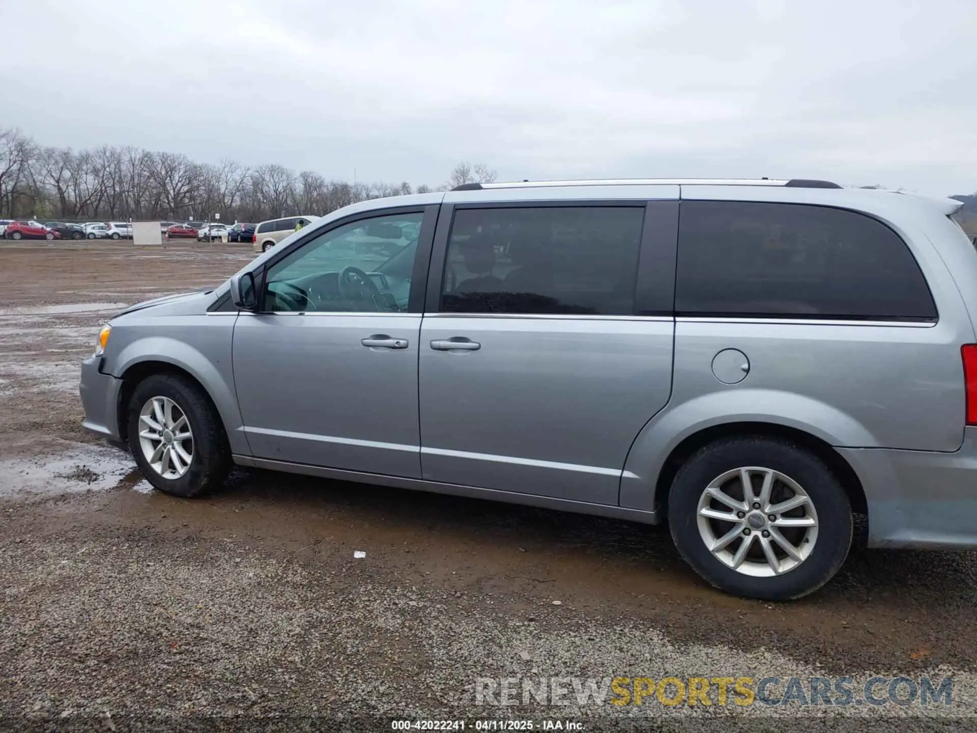 15 fotografías del automóvil dañado 2C4RDGCG1KR672526 DODGE GRAND CARAVAN 2019