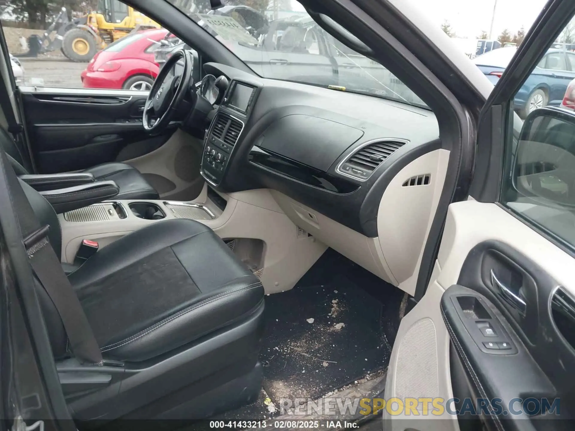 5 fotografías del automóvil dañado 2C4RDGCG1KR690850 DODGE GRAND CARAVAN 2019