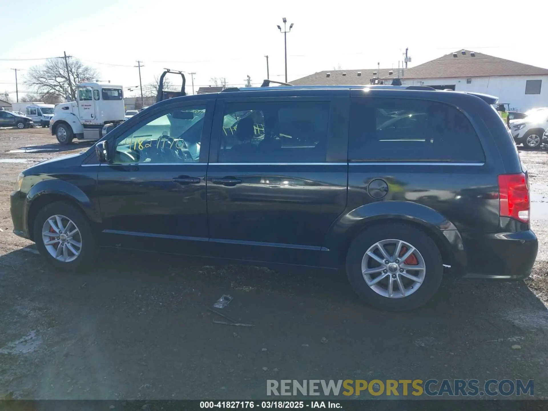 14 fotografías del automóvil dañado 2C4RDGCG1KR712930 DODGE GRAND CARAVAN 2019