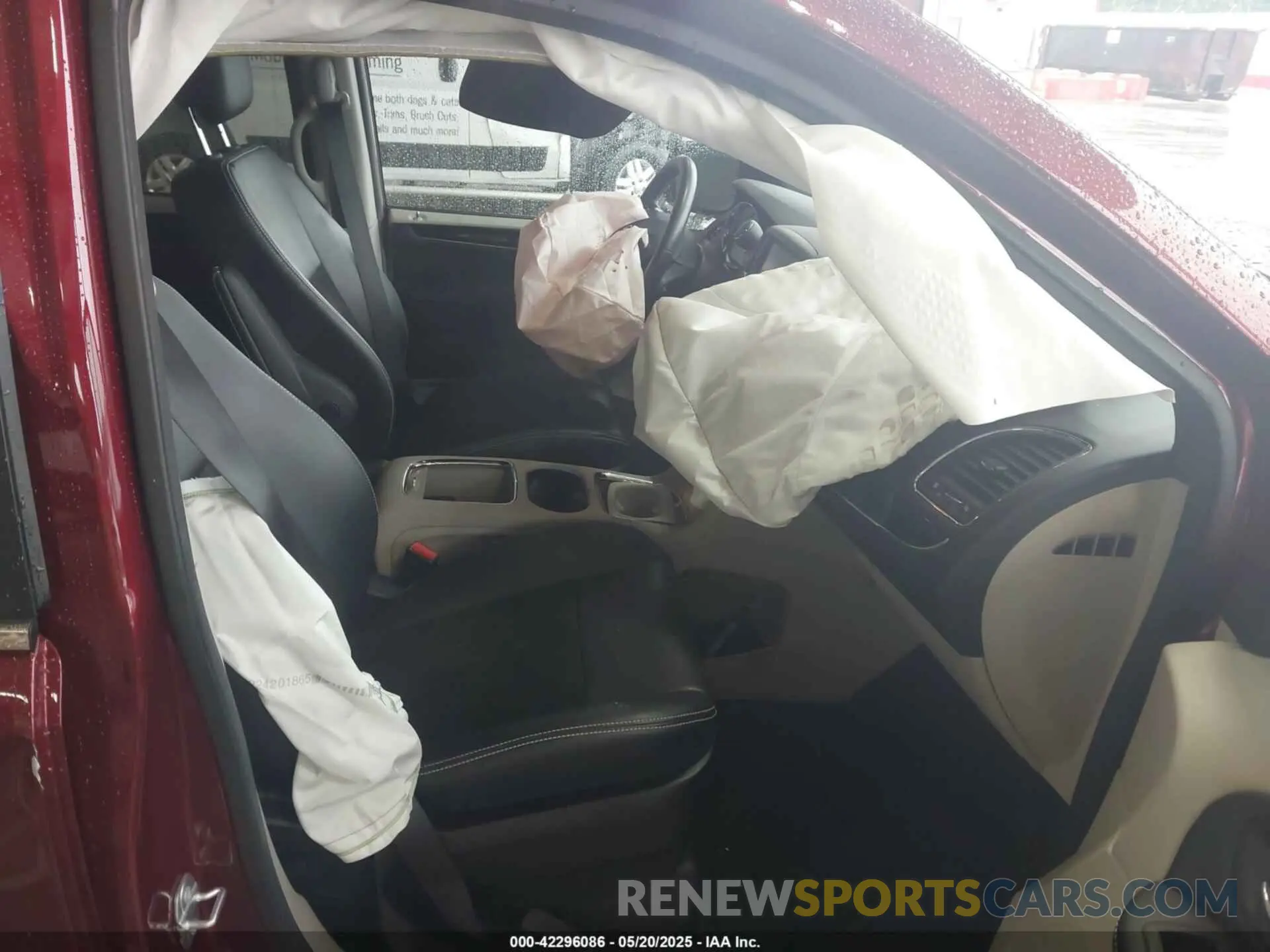 5 fotografías del automóvil dañado 2C4RDGCG3KR586215 DODGE GRAND CARAVAN 2019