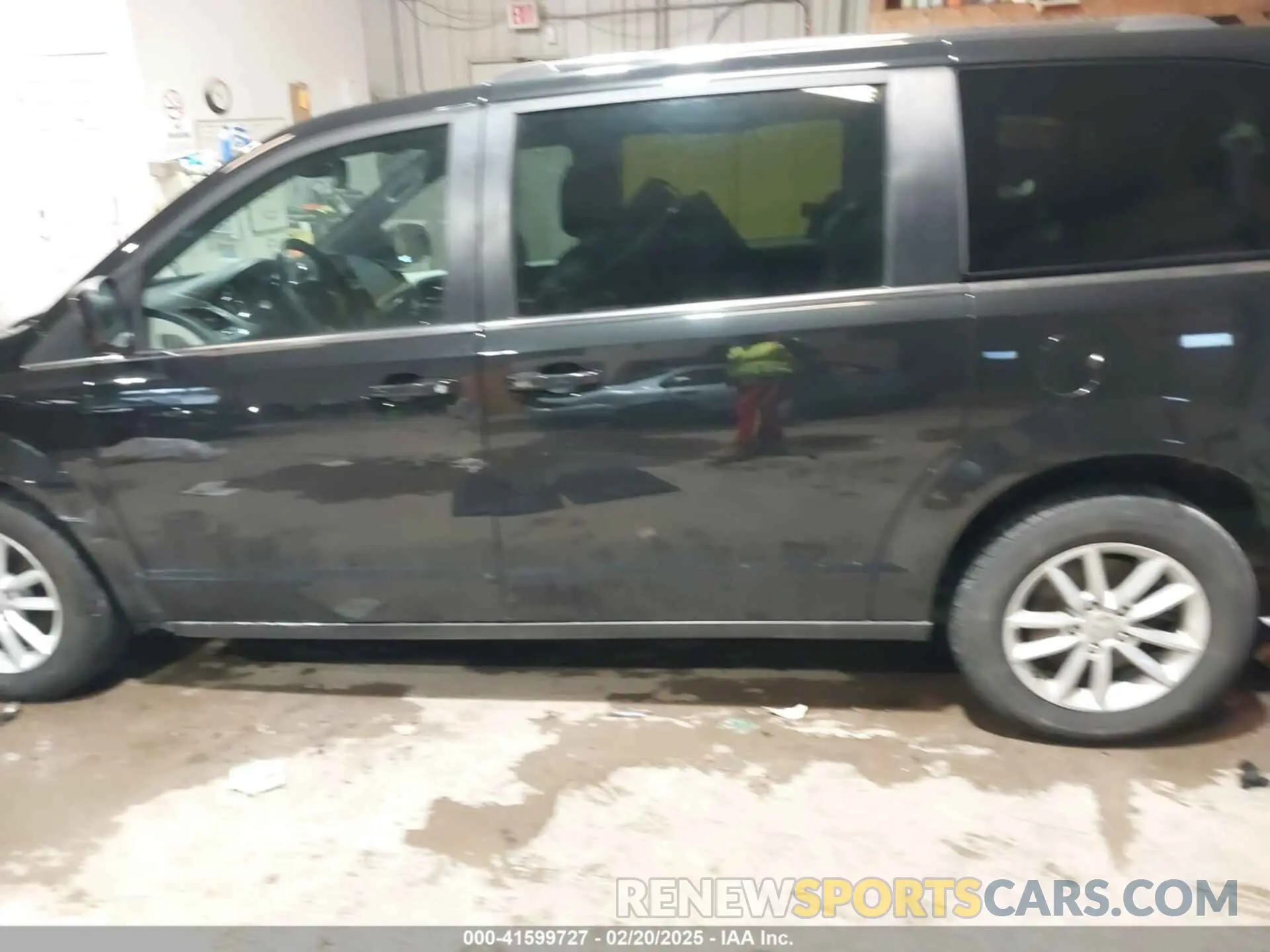 14 fotografías del automóvil dañado 2C4RDGCG3KR621514 DODGE GRAND CARAVAN 2019
