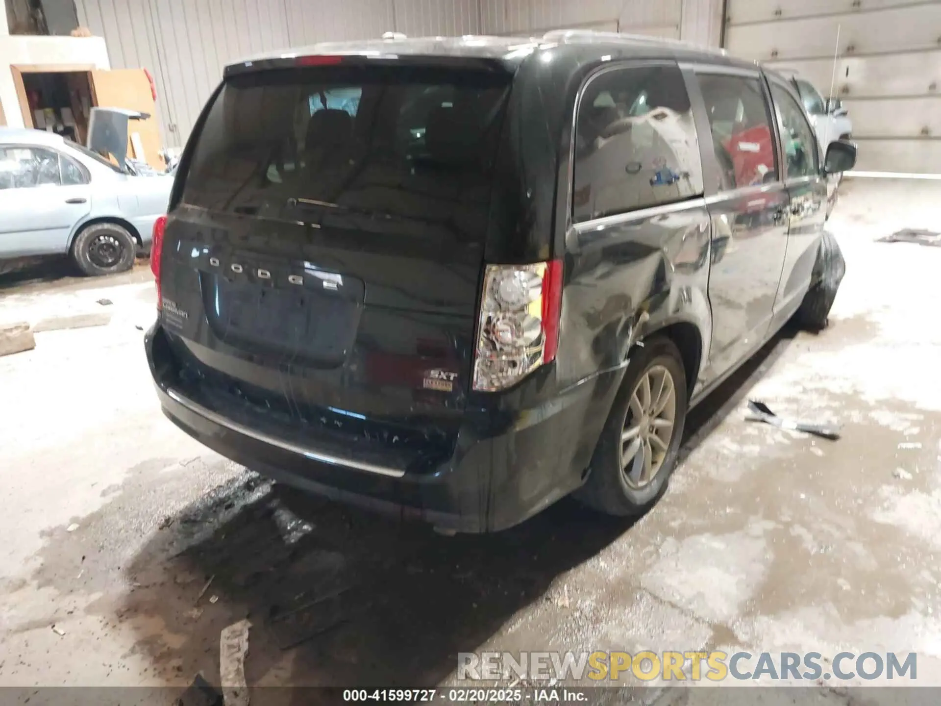 4 fotografías del automóvil dañado 2C4RDGCG3KR621514 DODGE GRAND CARAVAN 2019