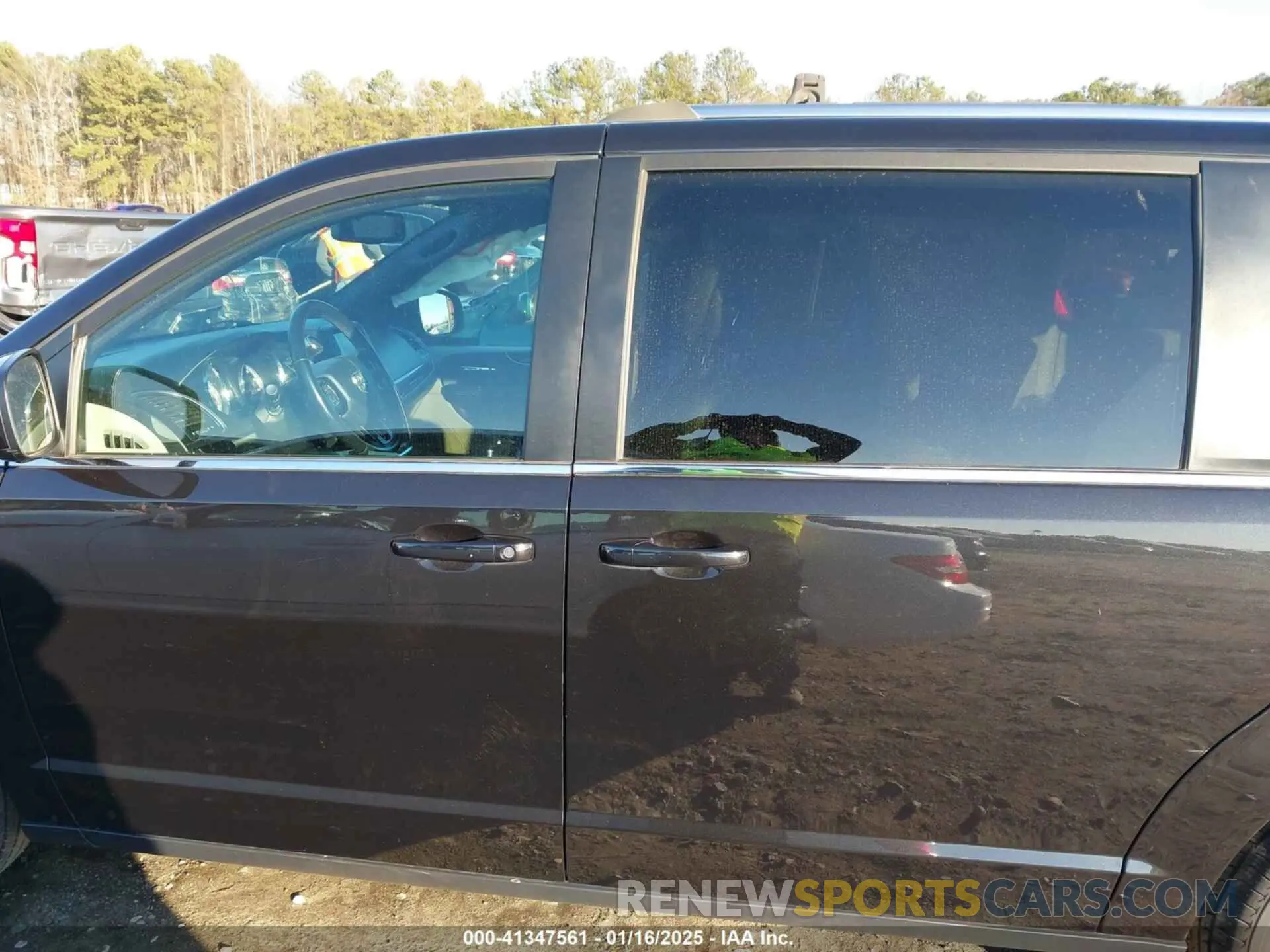 14 fotografías del automóvil dañado 2C4RDGCG3KR716798 DODGE GRAND CARAVAN 2019