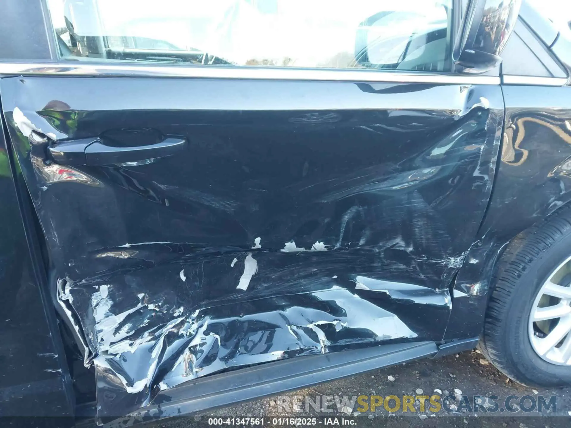 17 fotografías del automóvil dañado 2C4RDGCG3KR716798 DODGE GRAND CARAVAN 2019
