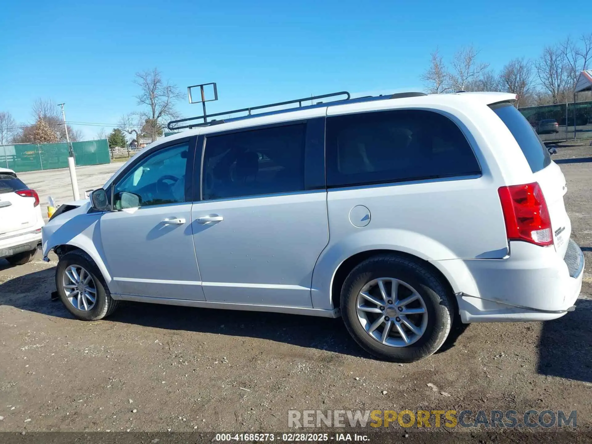 14 fotografías del automóvil dañado 2C4RDGCG3KR752667 DODGE GRAND CARAVAN 2019