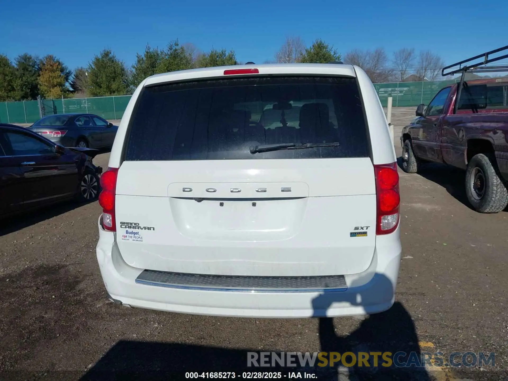 16 fotografías del automóvil dañado 2C4RDGCG3KR752667 DODGE GRAND CARAVAN 2019