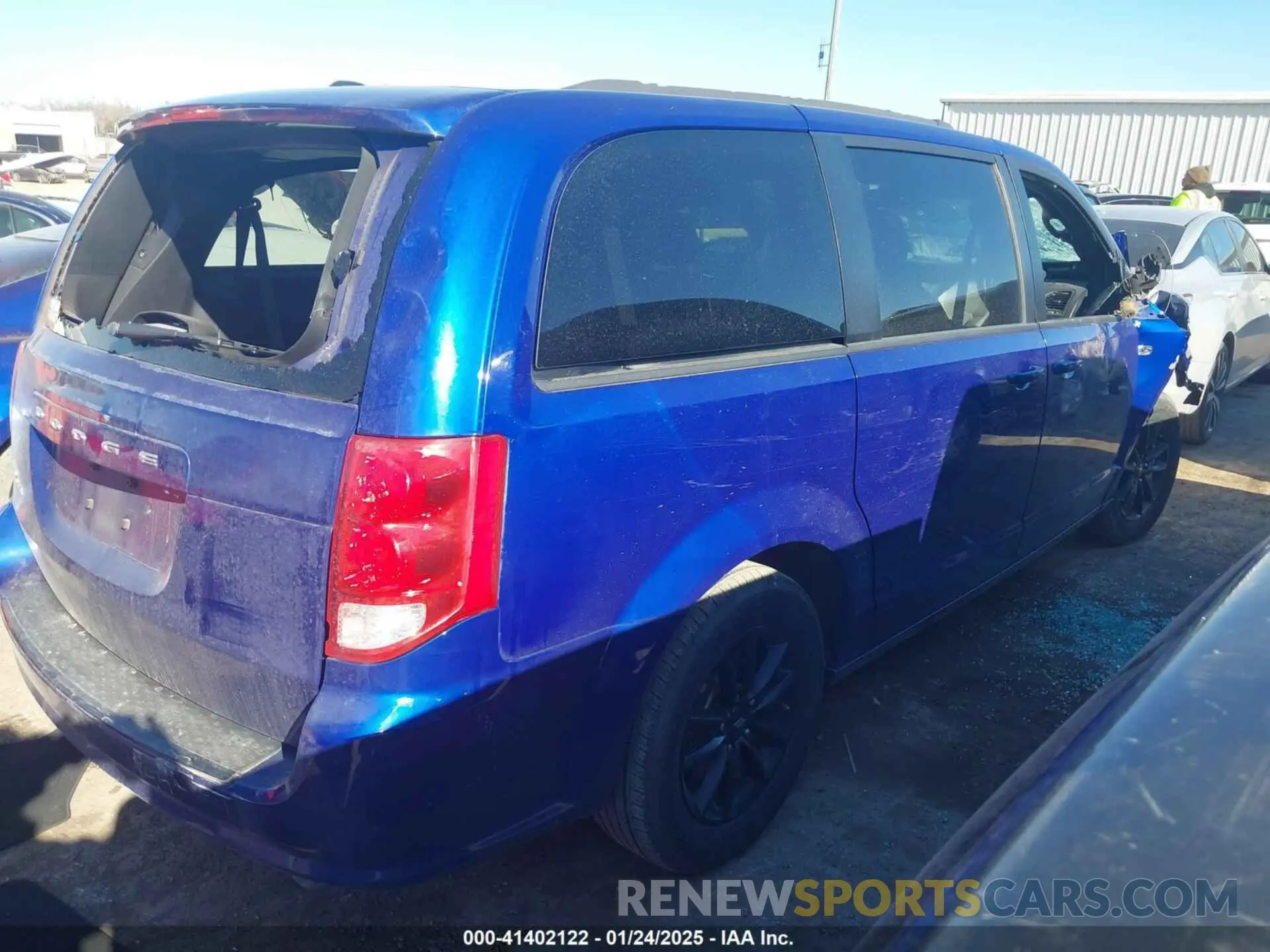 4 fotografías del automóvil dañado 2C4RDGCG3KR801639 DODGE GRAND CARAVAN 2019