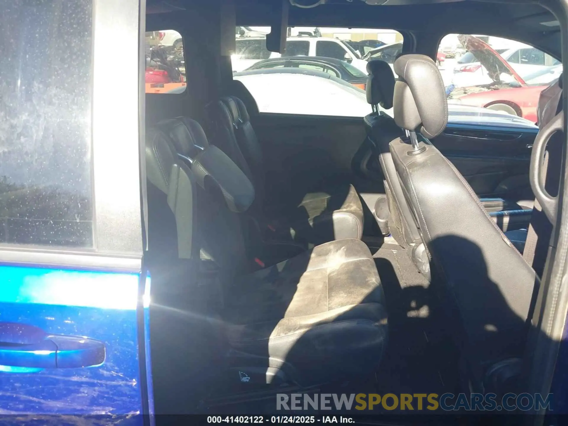 8 fotografías del automóvil dañado 2C4RDGCG3KR801639 DODGE GRAND CARAVAN 2019