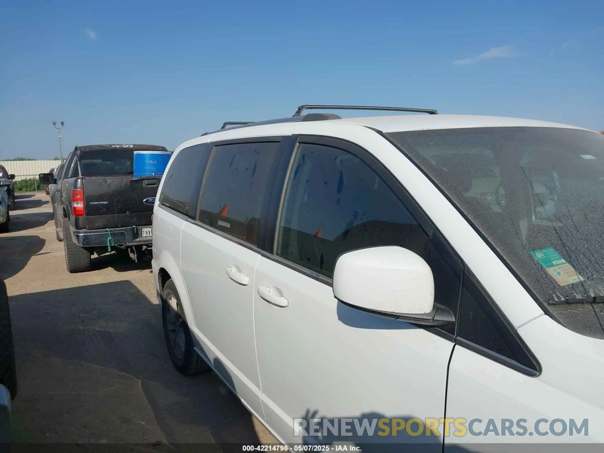 13 fotografías del automóvil dañado 2C4RDGCG4KR717670 DODGE GRAND CARAVAN 2019