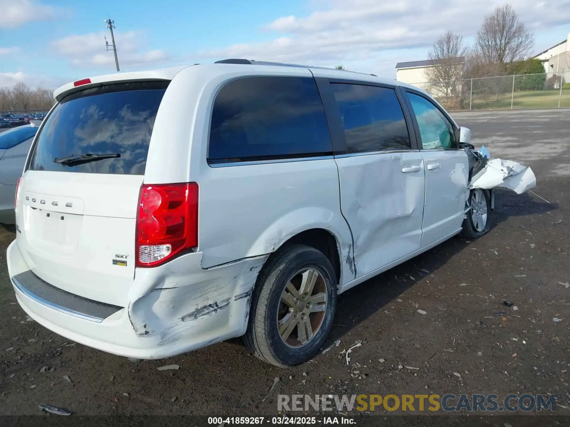 4 fotografías del automóvil dañado 2C4RDGCG4KR771745 DODGE GRAND CARAVAN 2019