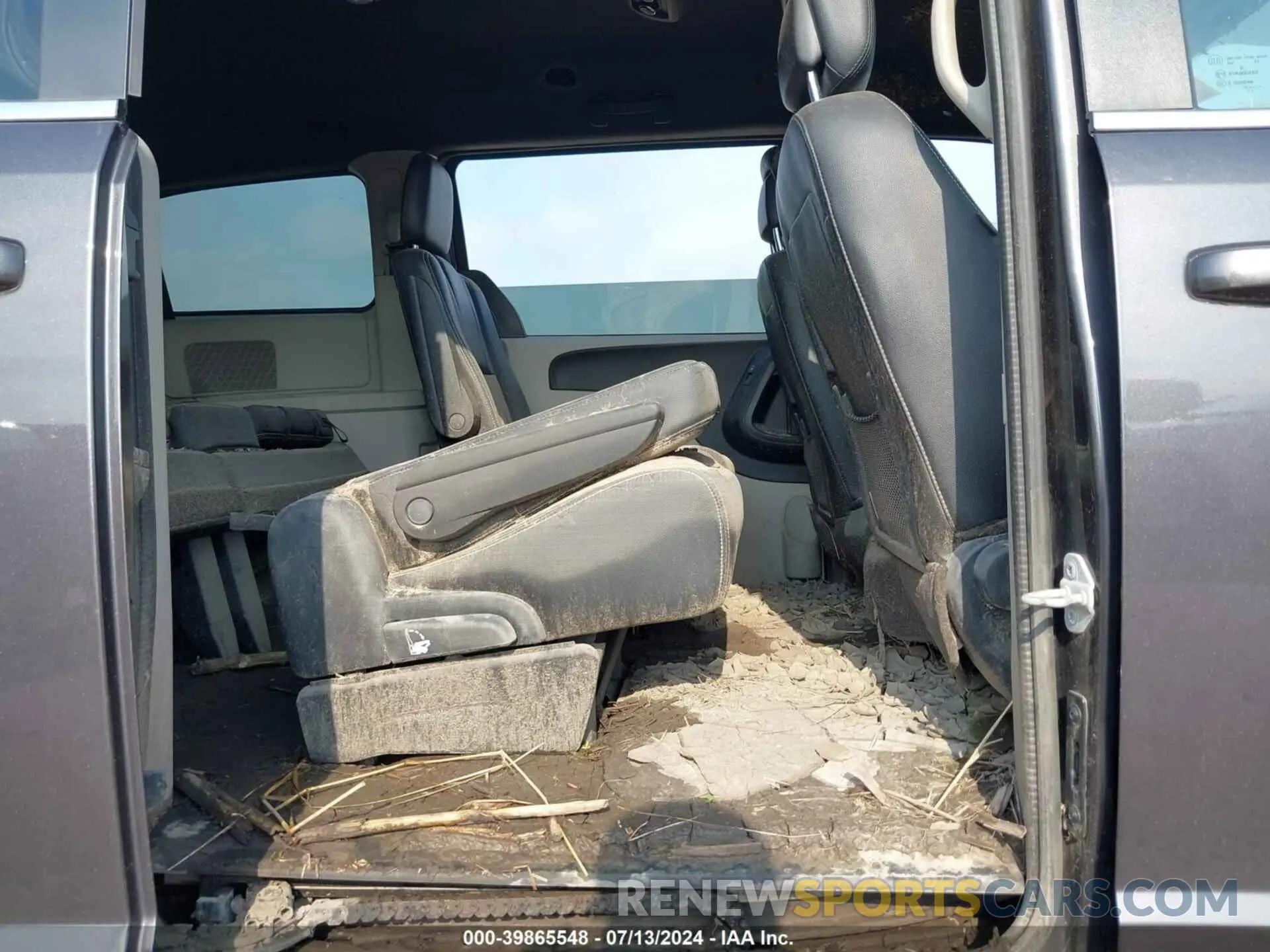 8 fotografías del automóvil dañado 2C4RDGCG4KR784897 DODGE GRAND CARAVAN 2019