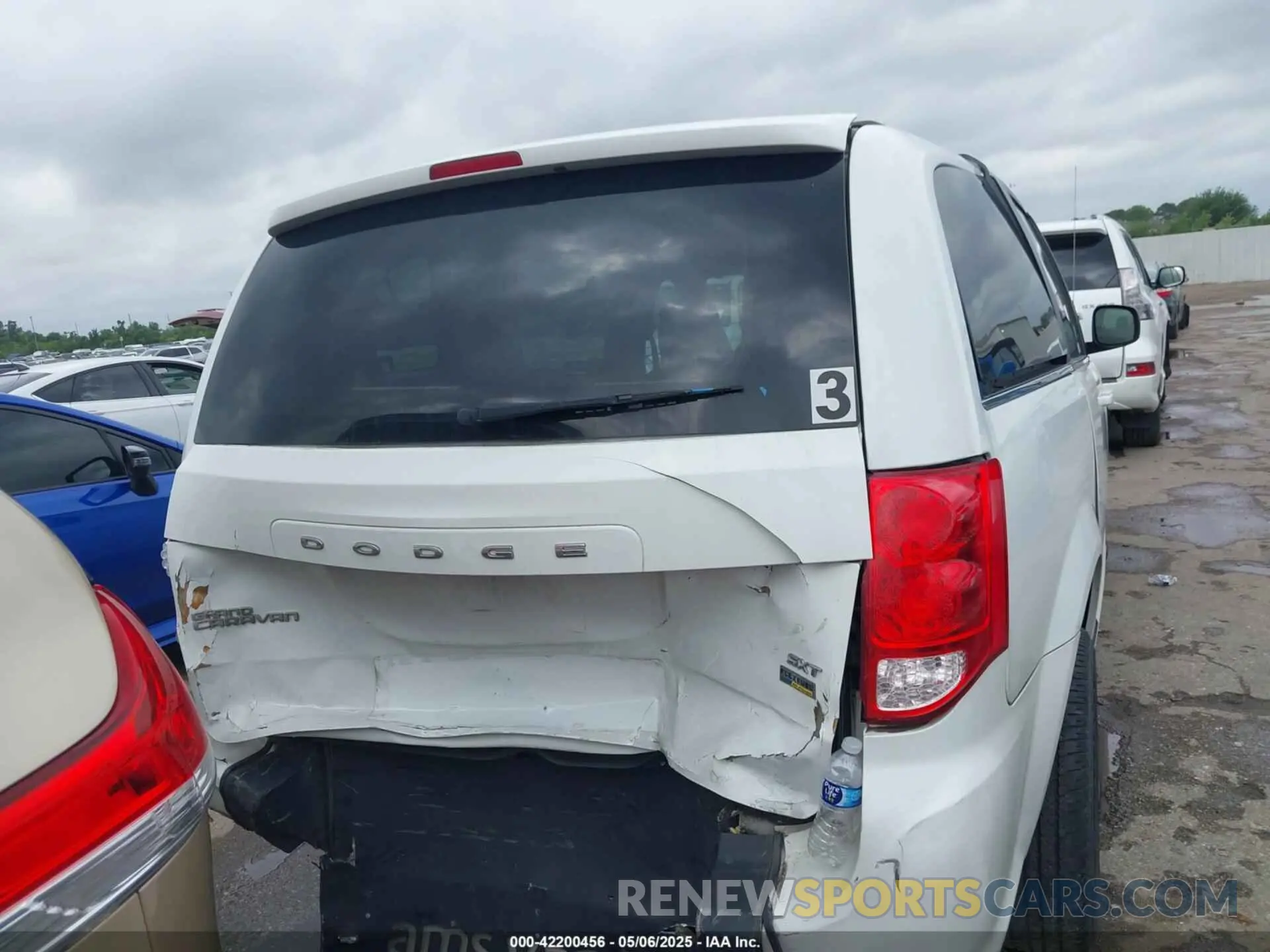 16 fotografías del automóvil dañado 2C4RDGCG5KR636242 DODGE GRAND CARAVAN 2019