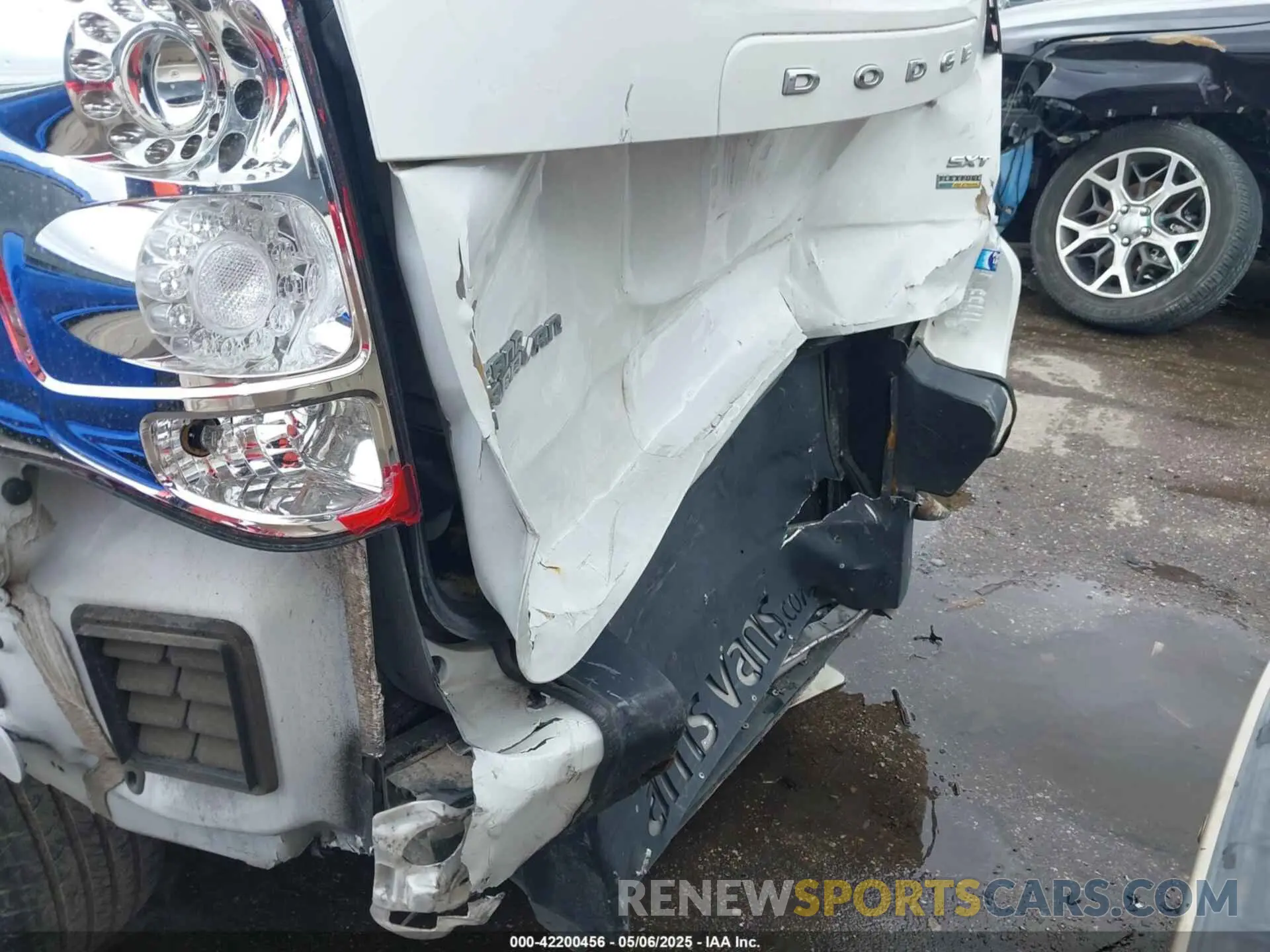 6 fotografías del automóvil dañado 2C4RDGCG5KR636242 DODGE GRAND CARAVAN 2019