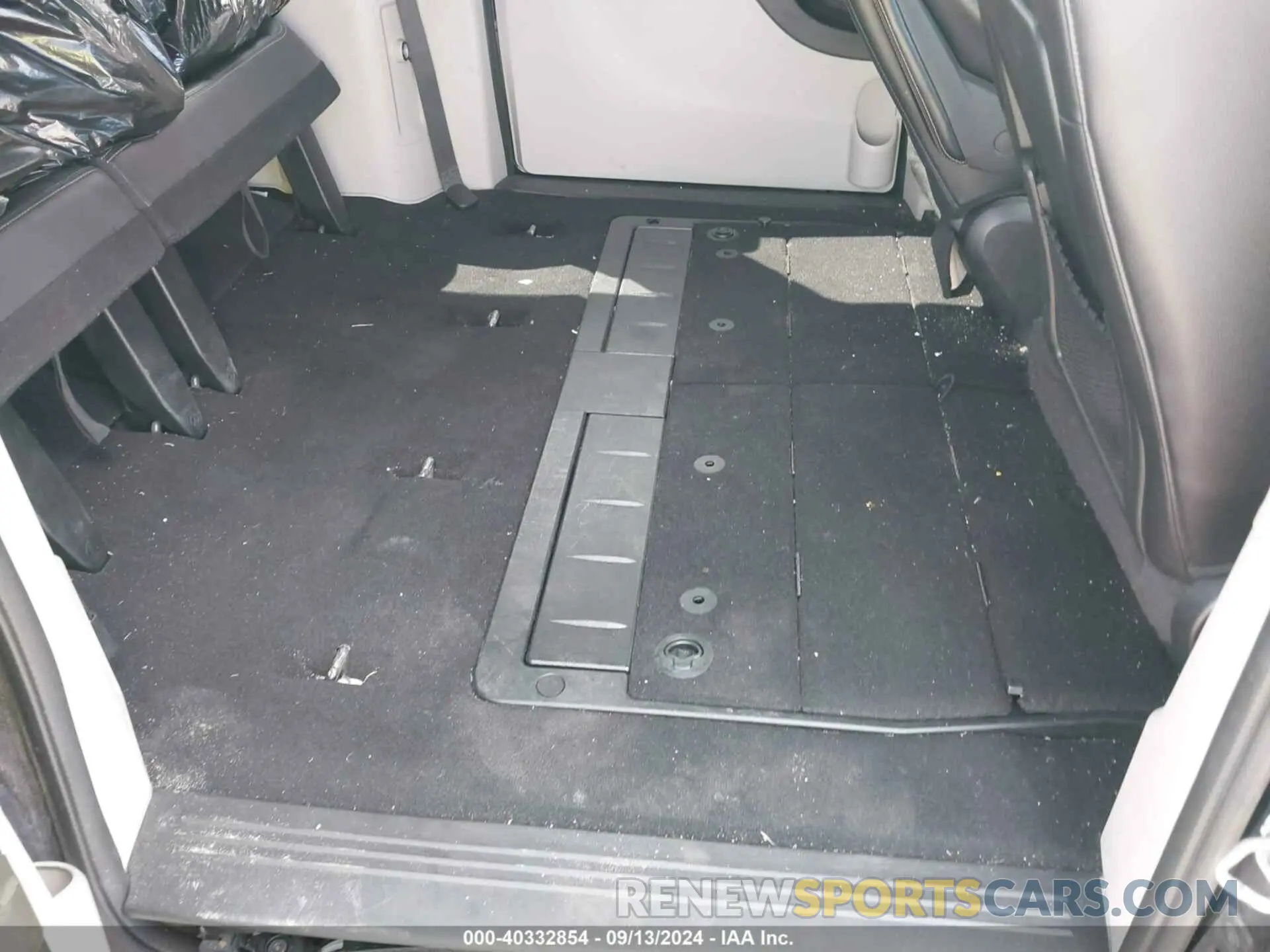 8 fotografías del automóvil dañado 2C4RDGCG5KR797853 DODGE GRAND CARAVAN 2019