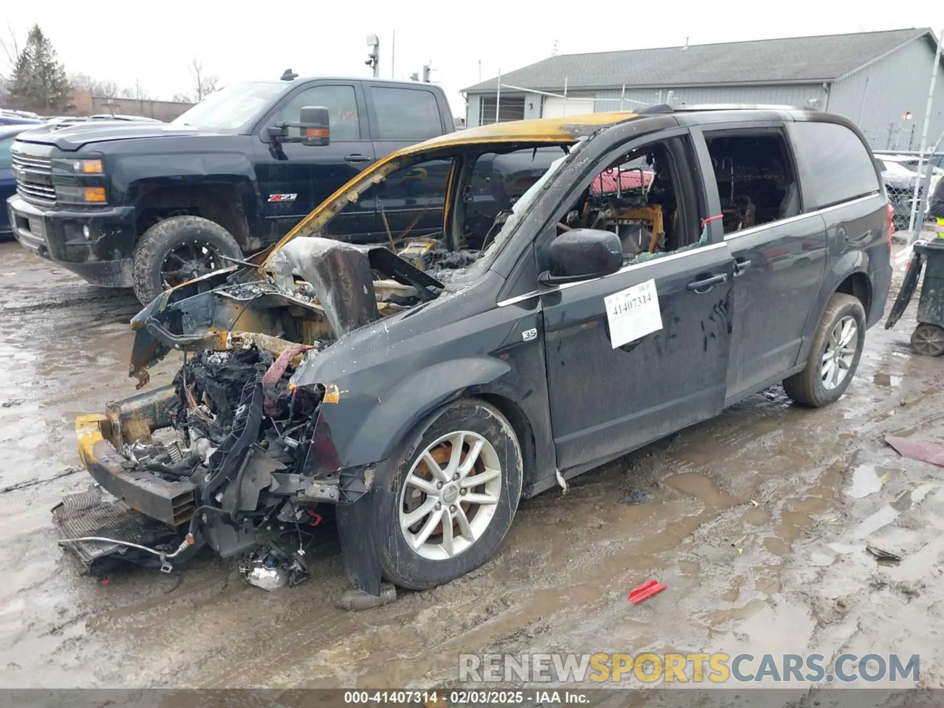 2 fotografías del automóvil dañado 2C4RDGCG6KR765896 DODGE GRAND CARAVAN 2019