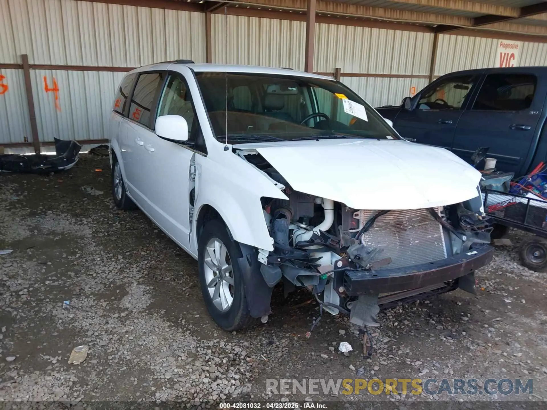 20 fotografías del automóvil dañado 2C4RDGCG7KR677214 DODGE GRAND CARAVAN 2019