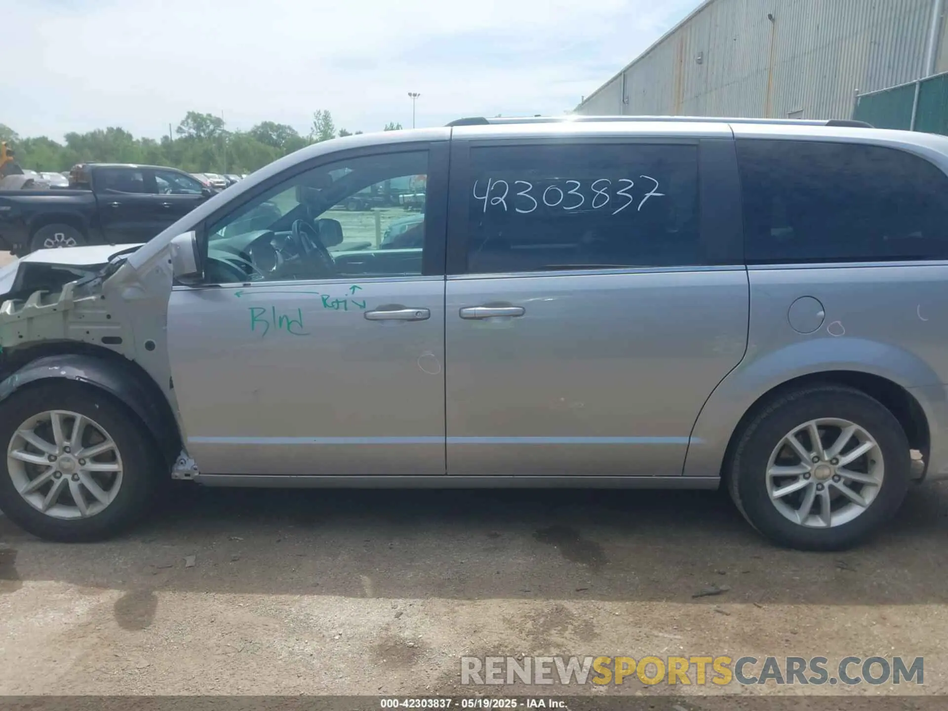 15 fotografías del automóvil dañado 2C4RDGCG7KR716495 DODGE GRAND CARAVAN 2019